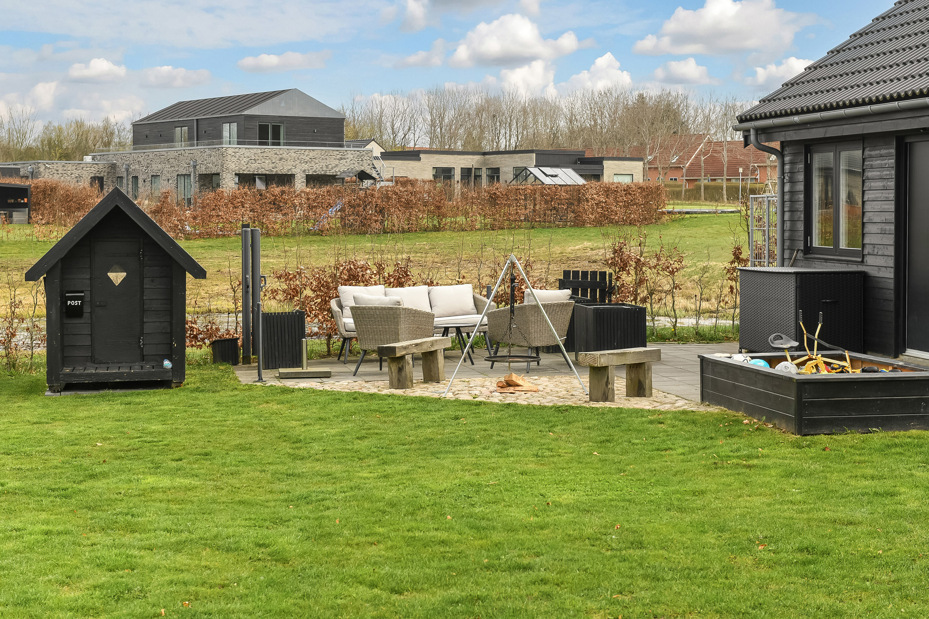 Fremhævet terrasse billede i fuldskærmstilstand. Billede af Frejasvej 64, 6840 Oksbøl