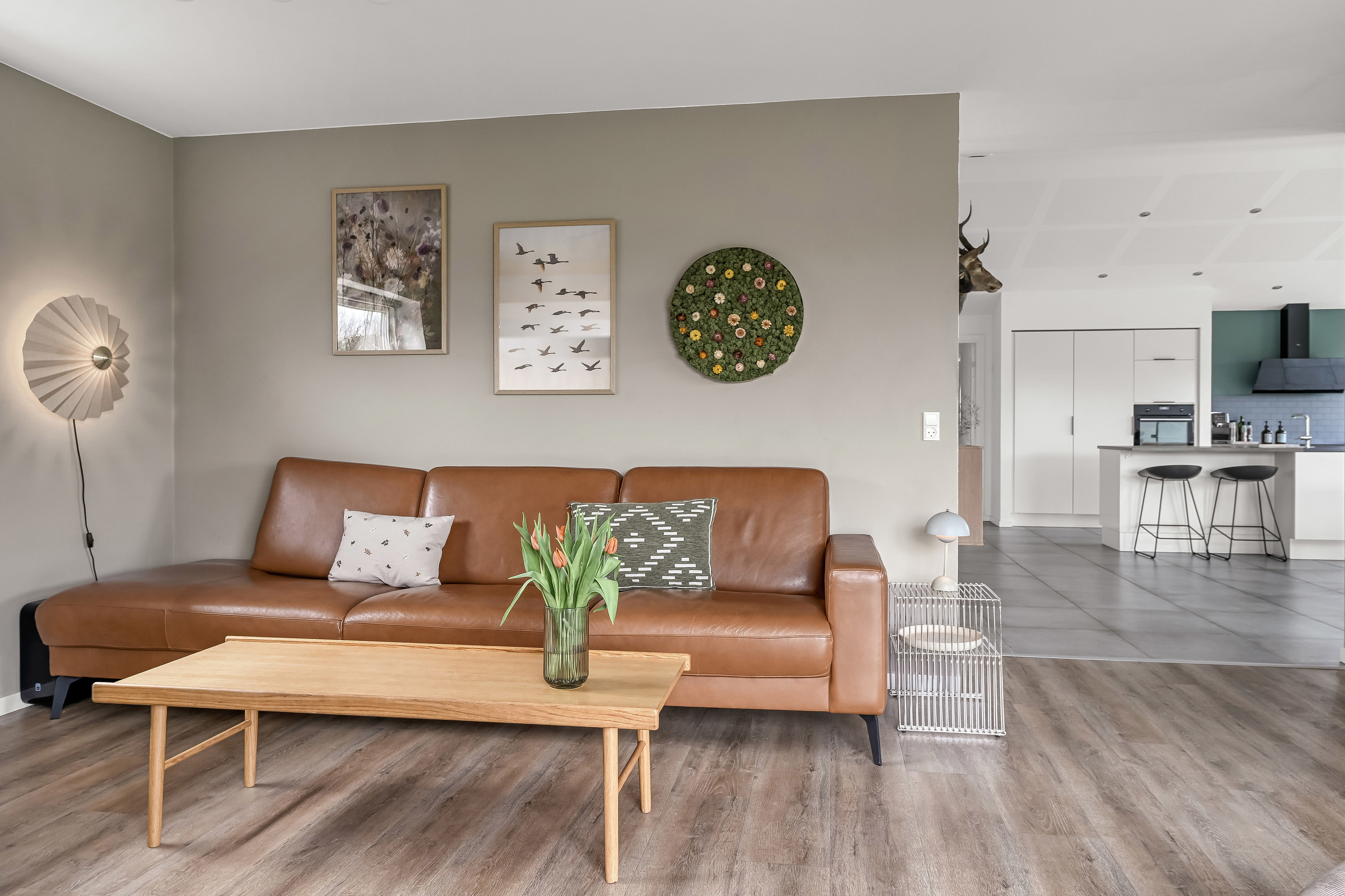 Fremhævet stue billede i fuldskærmstilstand. Billede af Frejasvej 64, 6840 Oksbøl