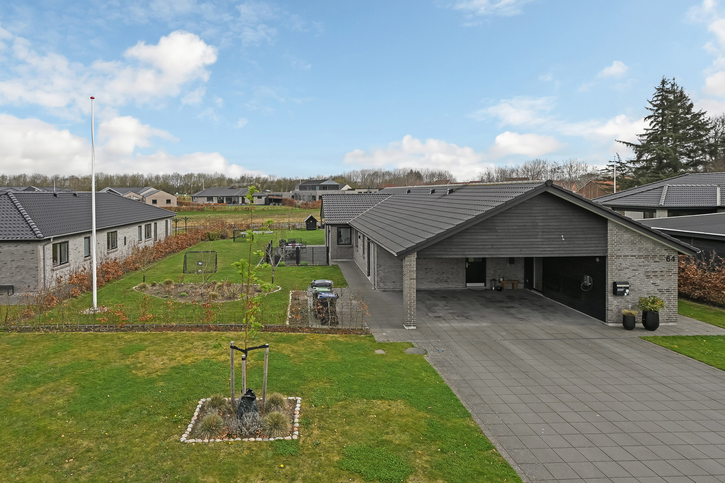 Fremhævet ejendommen billede i fuldskærmstilstand. Billede af Frejasvej 64, 6840 Oksbøl