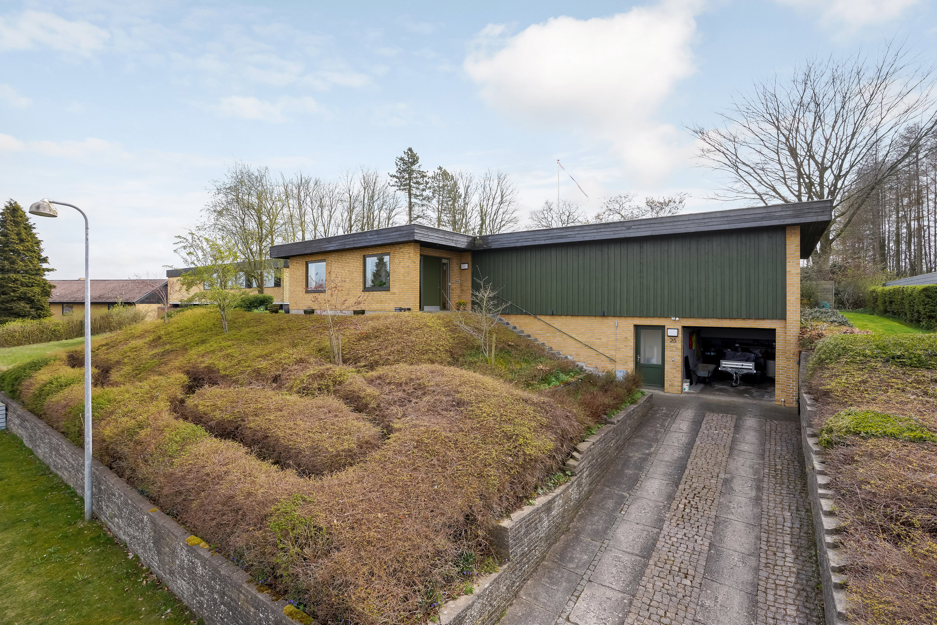 Fremhævet ejendommen billede i fuldskærmstilstand. Billede af Højmarken 23, Vejrup, 5491 Blommenslyst