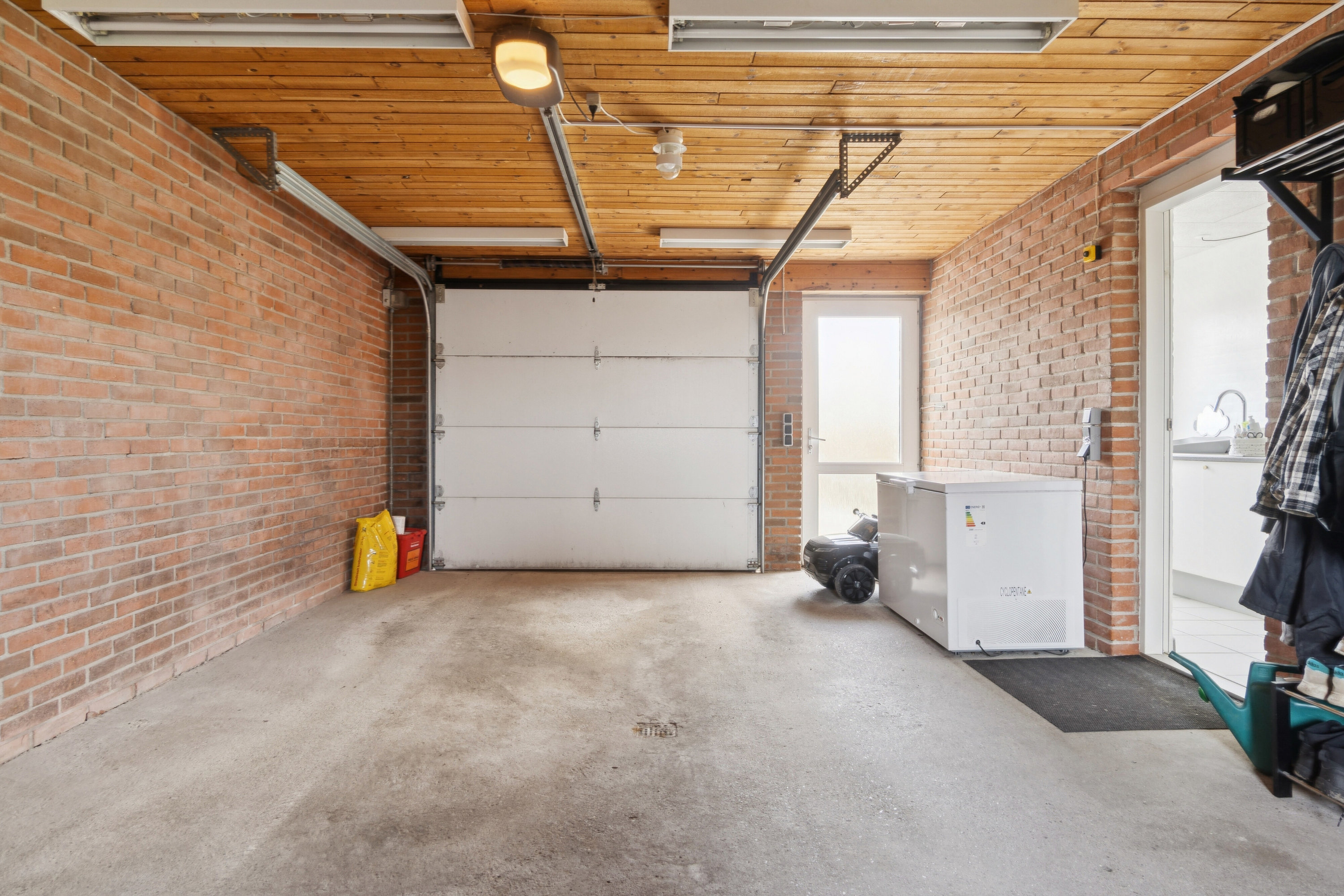 Fremhævet garage billede i fuldskærmstilstand. Billede af Røllikevej 37, 7700 Thisted