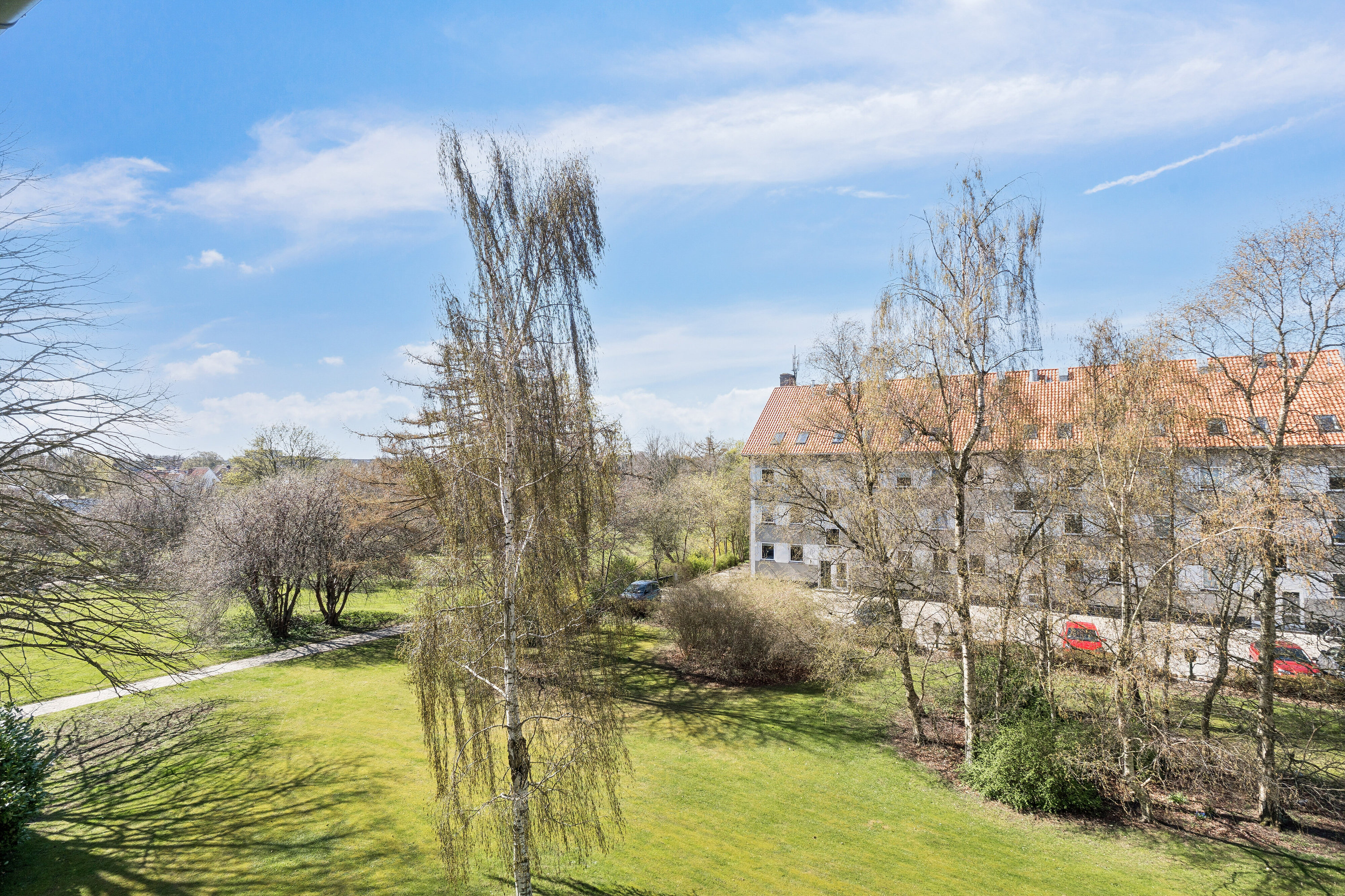 Fremhævet udendørs billede i fuldskærmstilstand. Billede af Kongebakken 52, 2. th., 4000 Roskilde