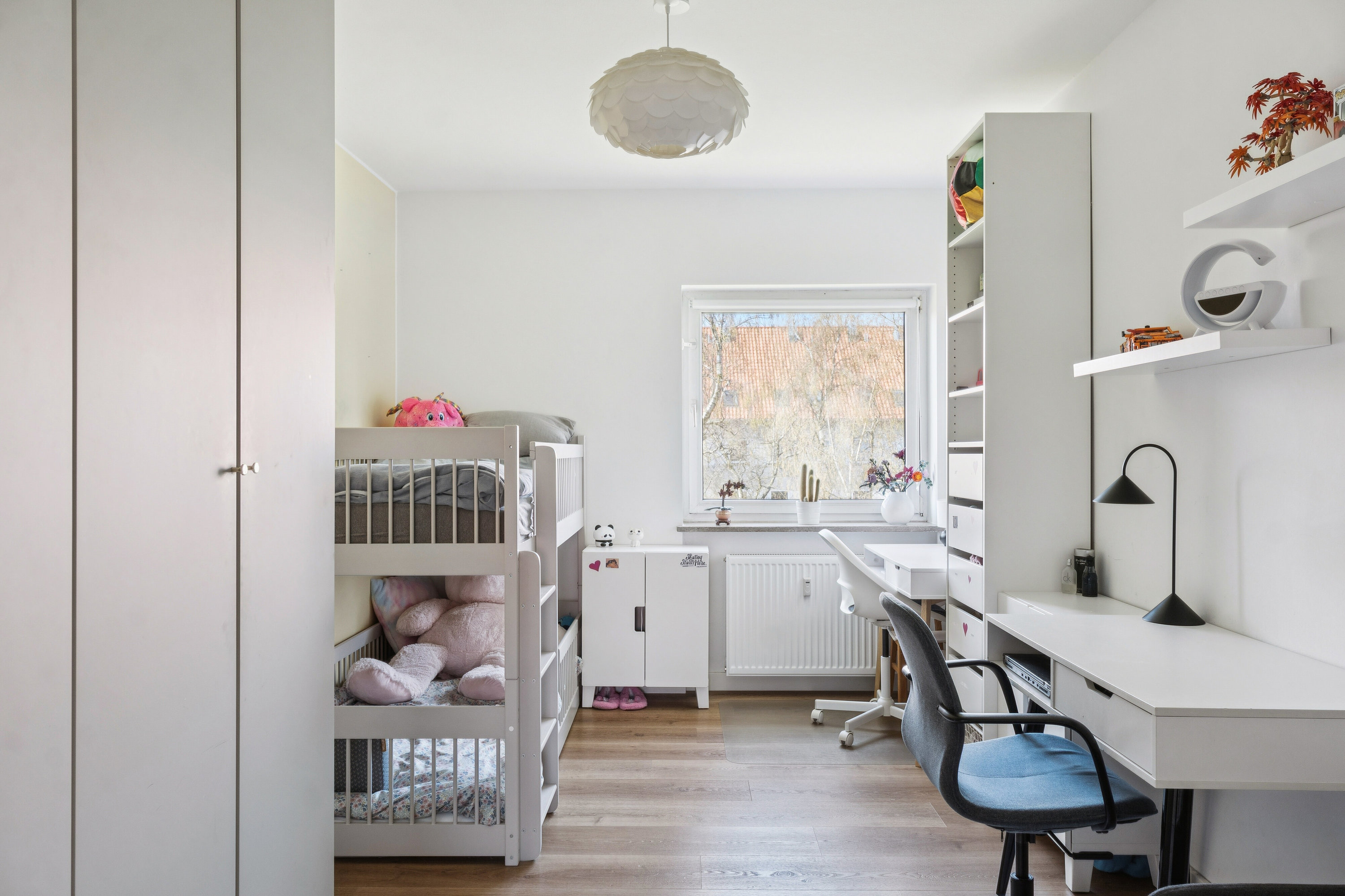 Fremhævet soveværelse billede i fuldskærmstilstand. Billede af Kongebakken 52, 2. th., 4000 Roskilde