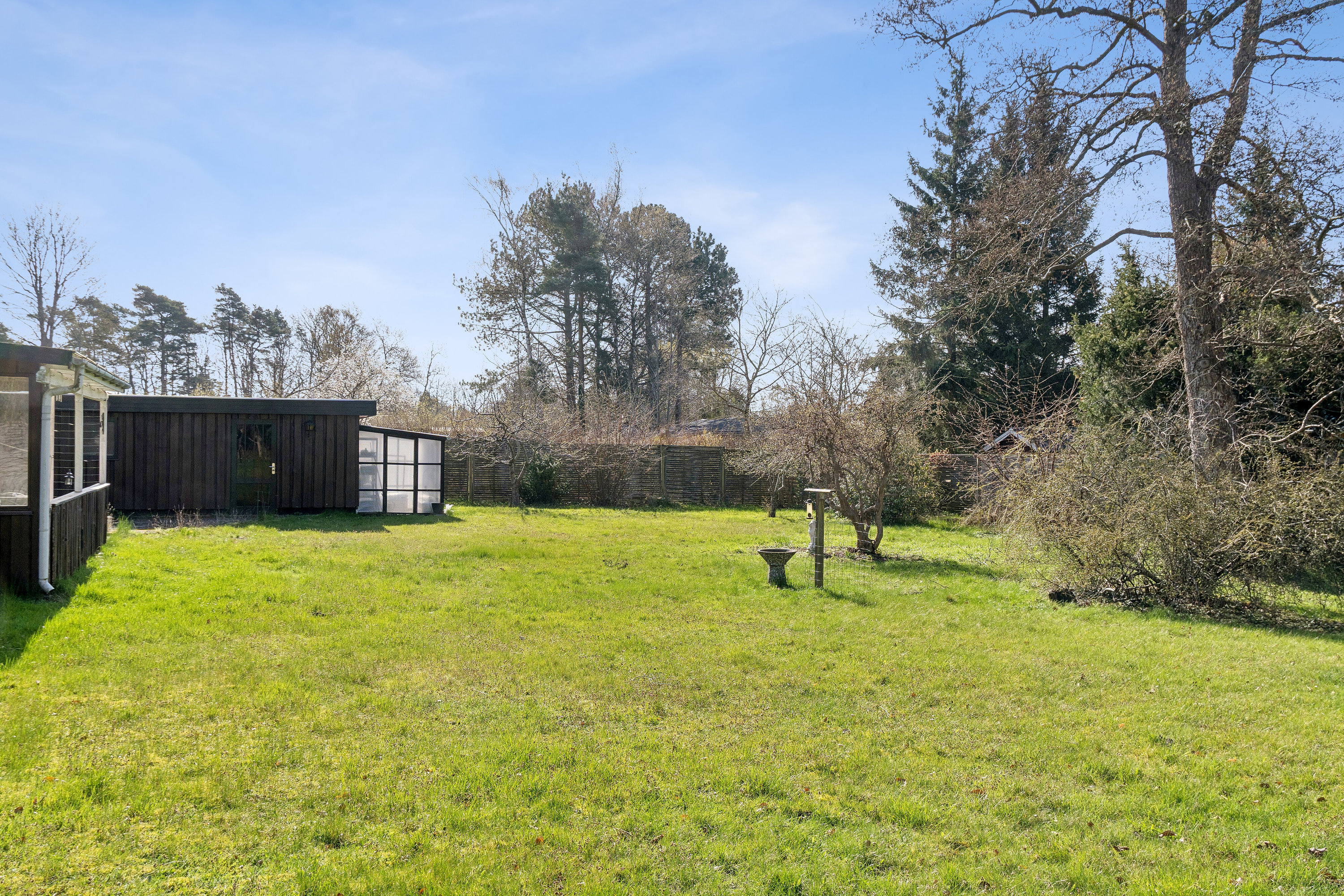 Fremhævet set fra haven billede i fuldskærmstilstand. Billede af Tjurvej 6, Gundestrup, 4571 Grevinge