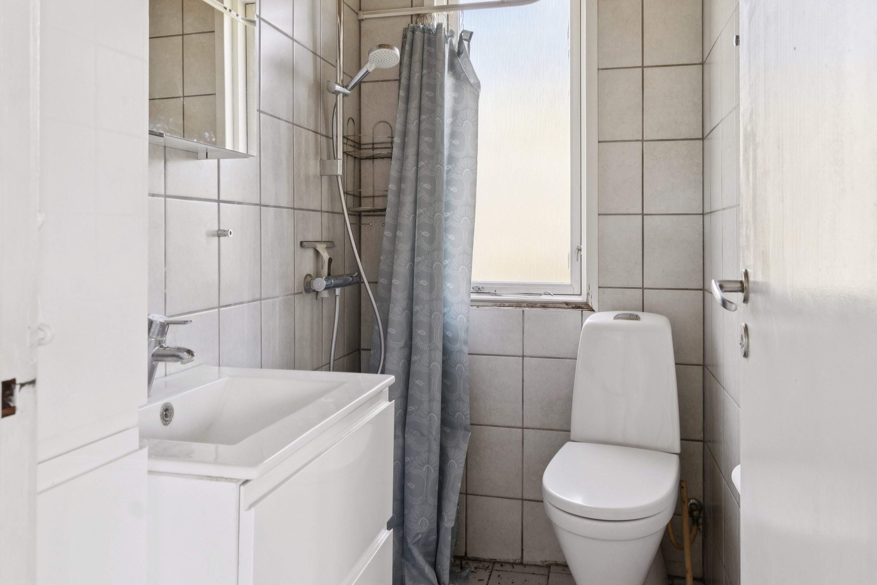 Fremhævet badeværelse billede i fuldskærmstilstand. Billede af Kirsebærvej 9, Lille Kregme, 3300 Frederiksværk