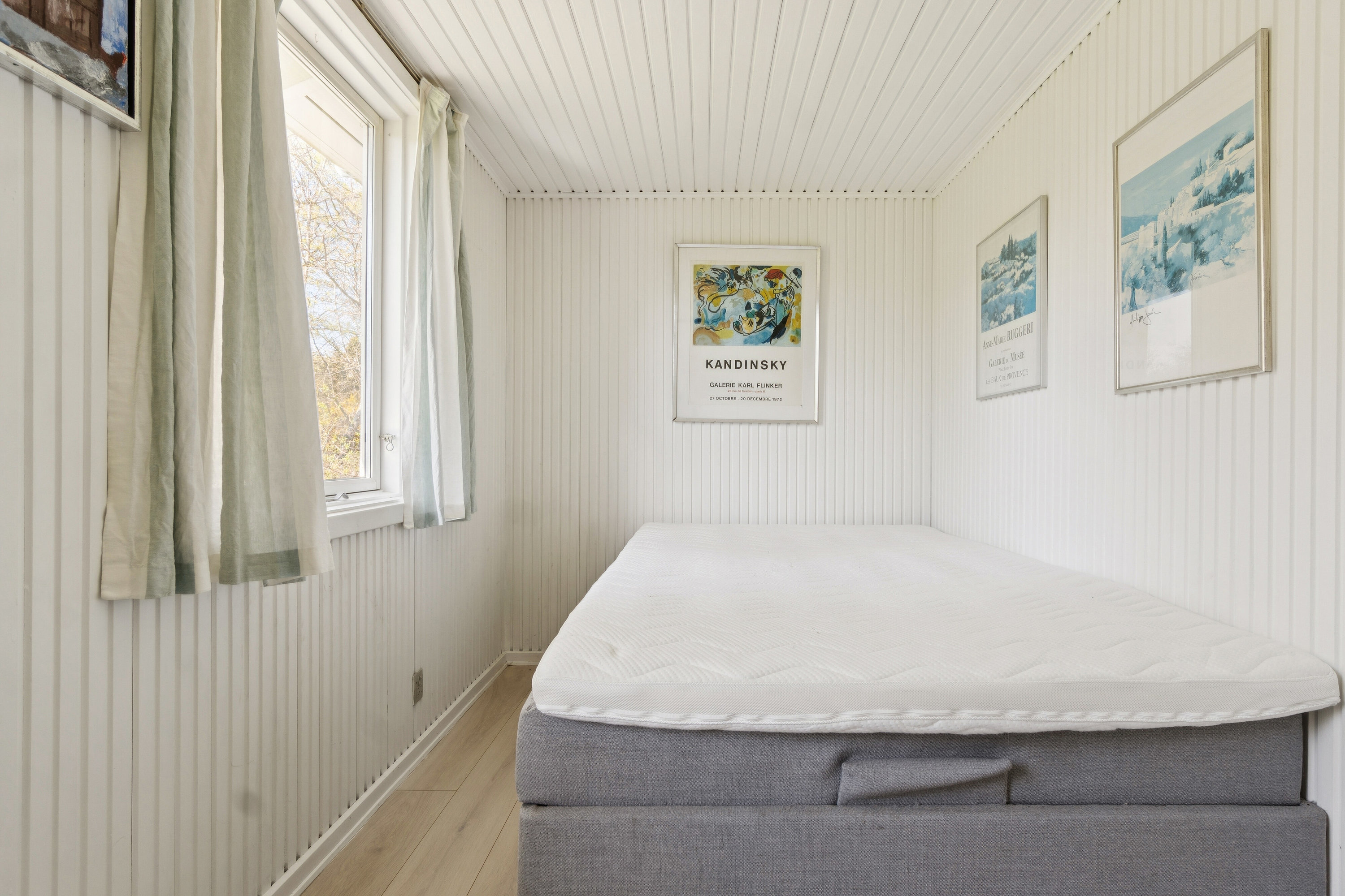 Fremhævet soveværelse billede i fuldskærmstilstand. Billede af Kirsebærvej 9, Lille Kregme, 3300 Frederiksværk