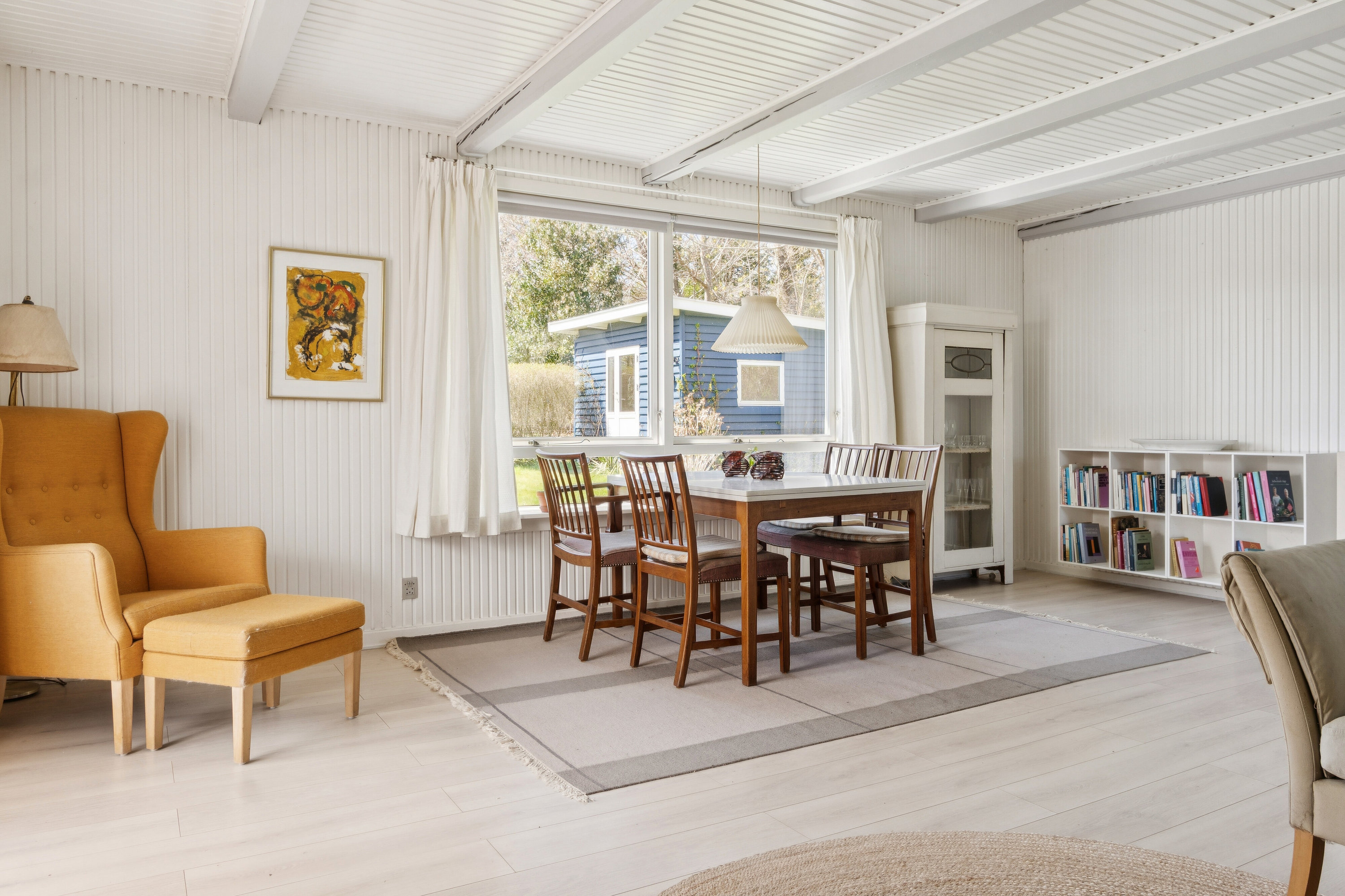 Fremhævet stue billede i fuldskærmstilstand. Billede af Kirsebærvej 9, Lille Kregme, 3300 Frederiksværk