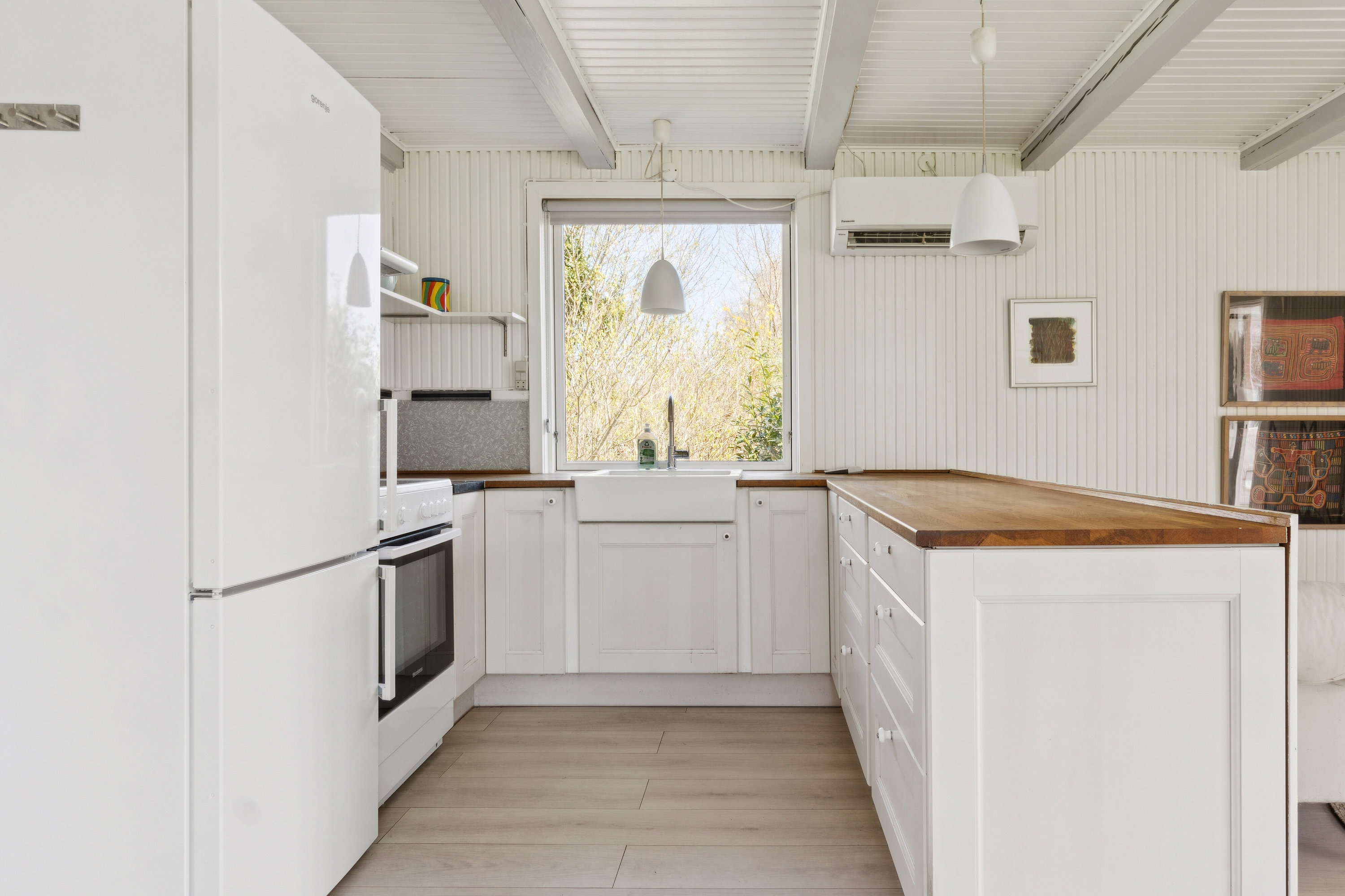 Fremhævet køkken billede i fuldskærmstilstand. Billede af Kirsebærvej 9, Lille Kregme, 3300 Frederiksværk