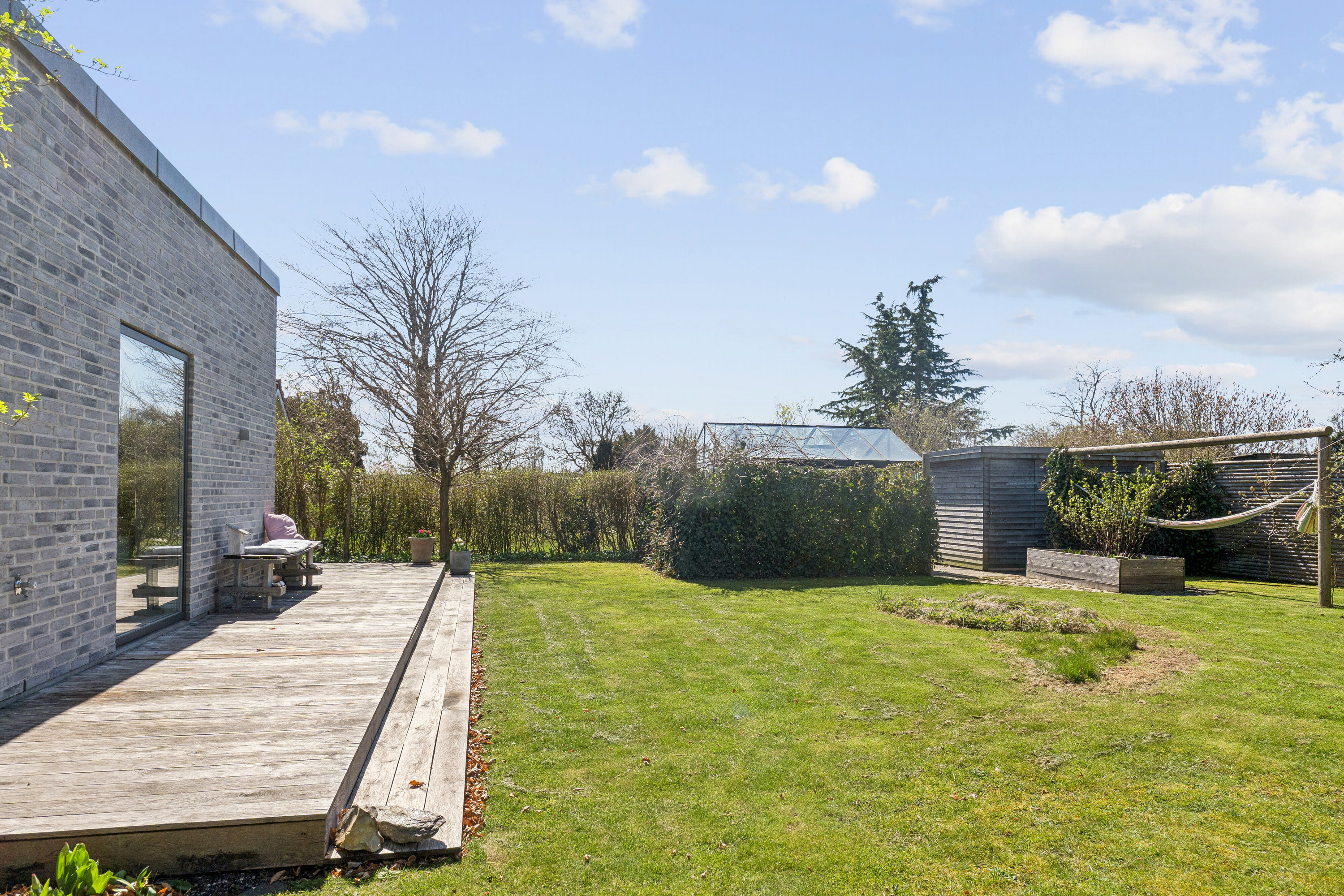 Fremhævet set fra haven billede i fuldskærmstilstand. Billede af Langagervej 16, Himmelev, 4000 Roskilde