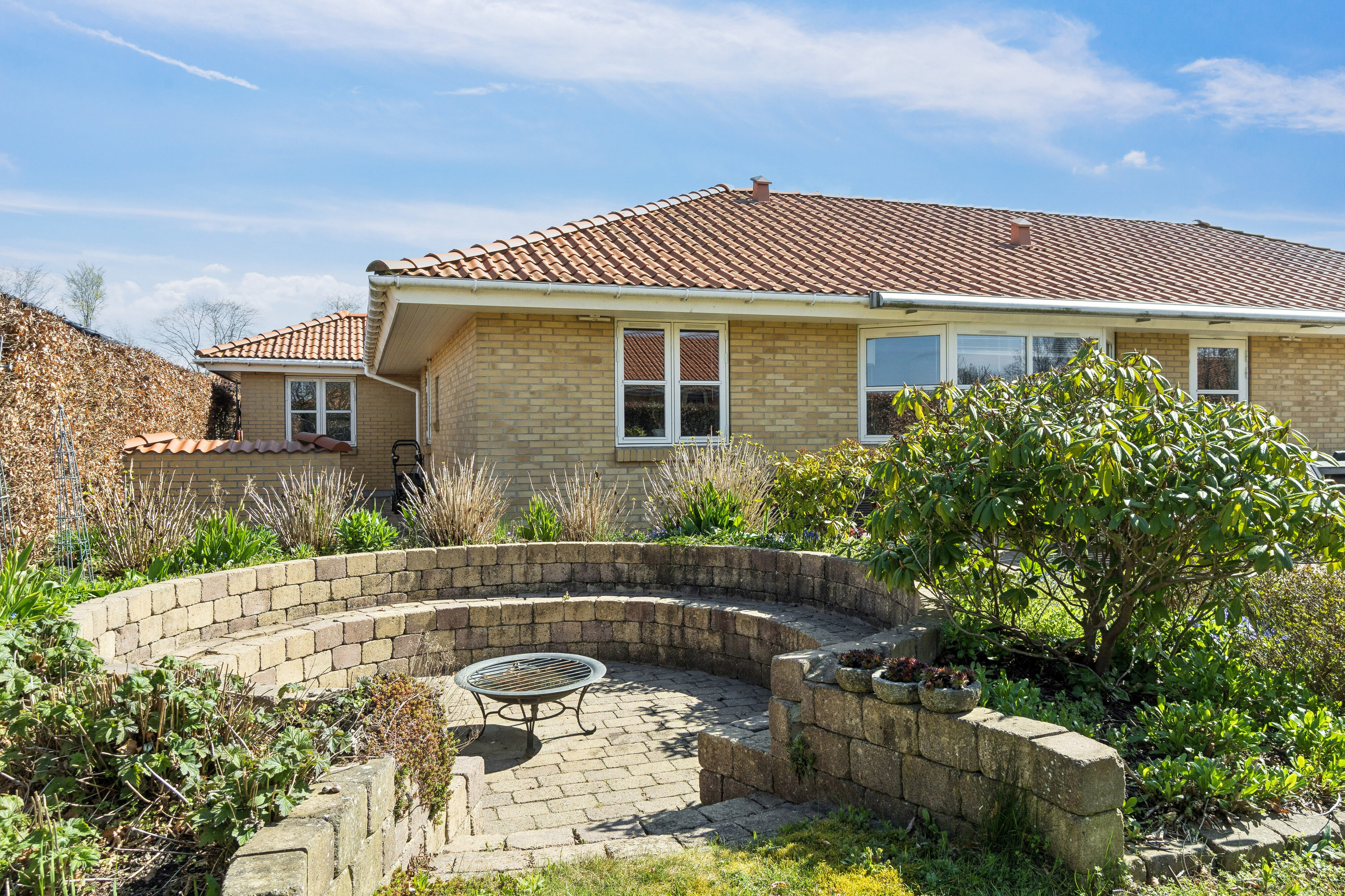 Fremhævet udendørs billede i fuldskærmstilstand. Billede af Randersvej 8, 4200 Slagelse