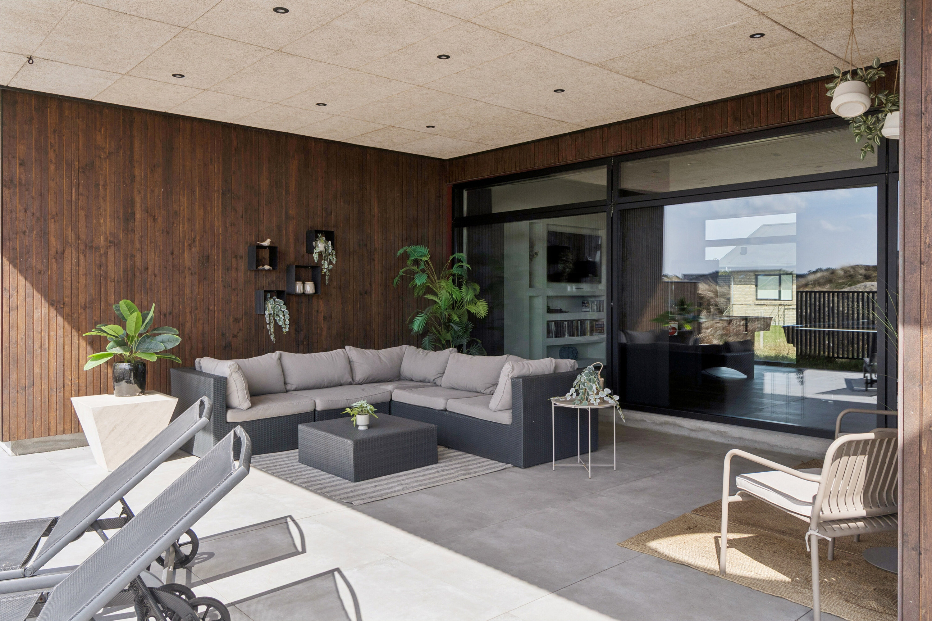 Fremhævet overdækket terrasse billede i fuldskærmstilstand. Billede af Lyngbakken 26, Vorupør, 7700 Thisted