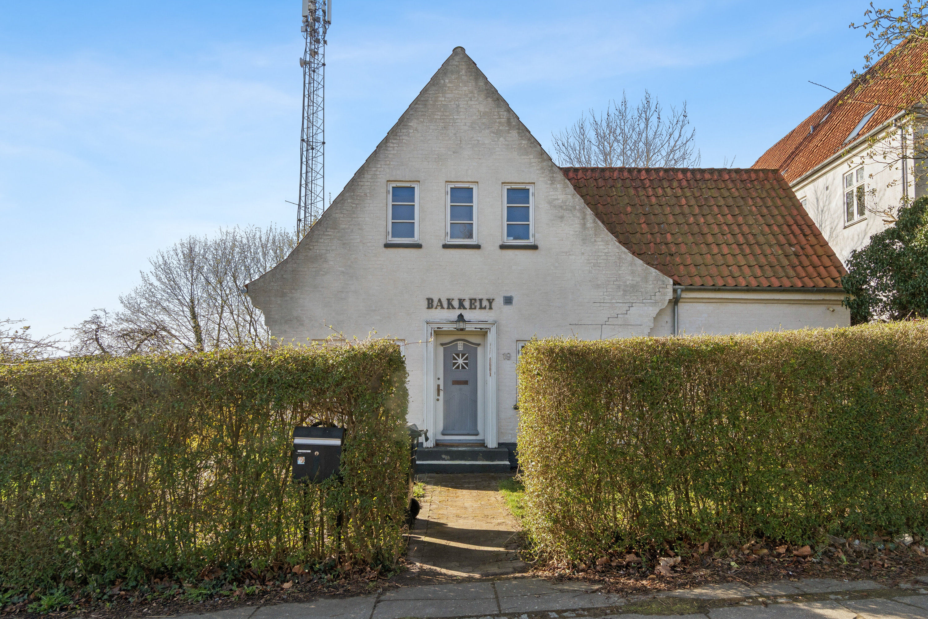 Fremhævet set fra vejen billede i fuldskærmstilstand. Billede af Valentin Jensensvej 19, 4400 Kalundborg