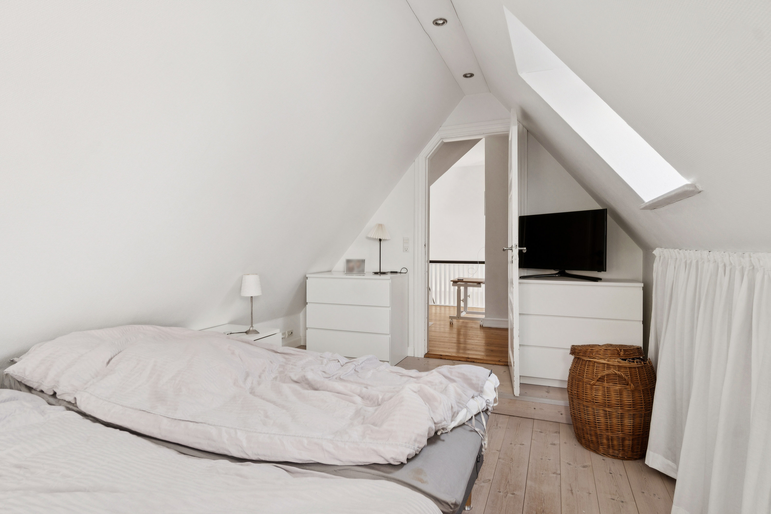 Fremhævet soveværelse billede i fuldskærmstilstand. Billede af Valentin Jensensvej 19, 4400 Kalundborg