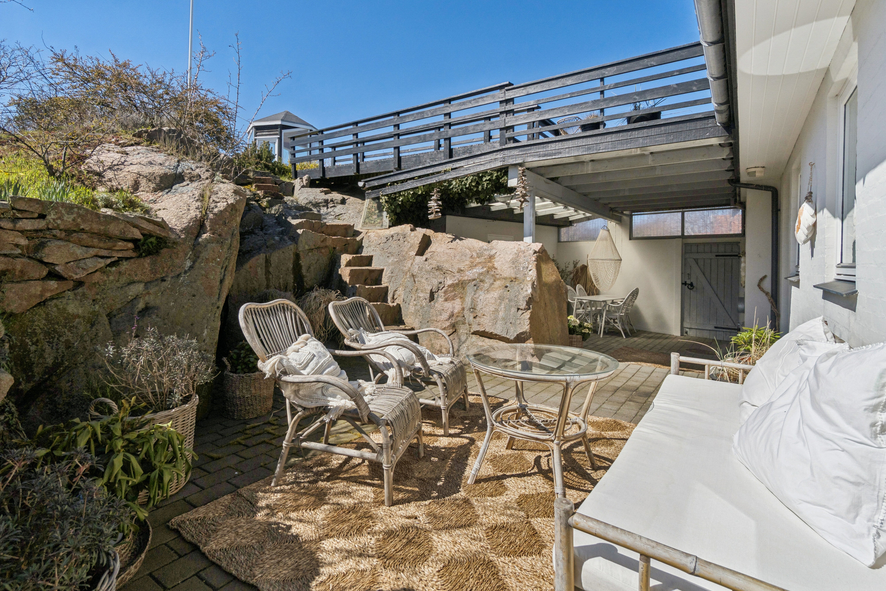 Fremhævet terrasse billede i fuldskærmstilstand. Billede af Strandvejen 57, Allinge, 3770 Allinge