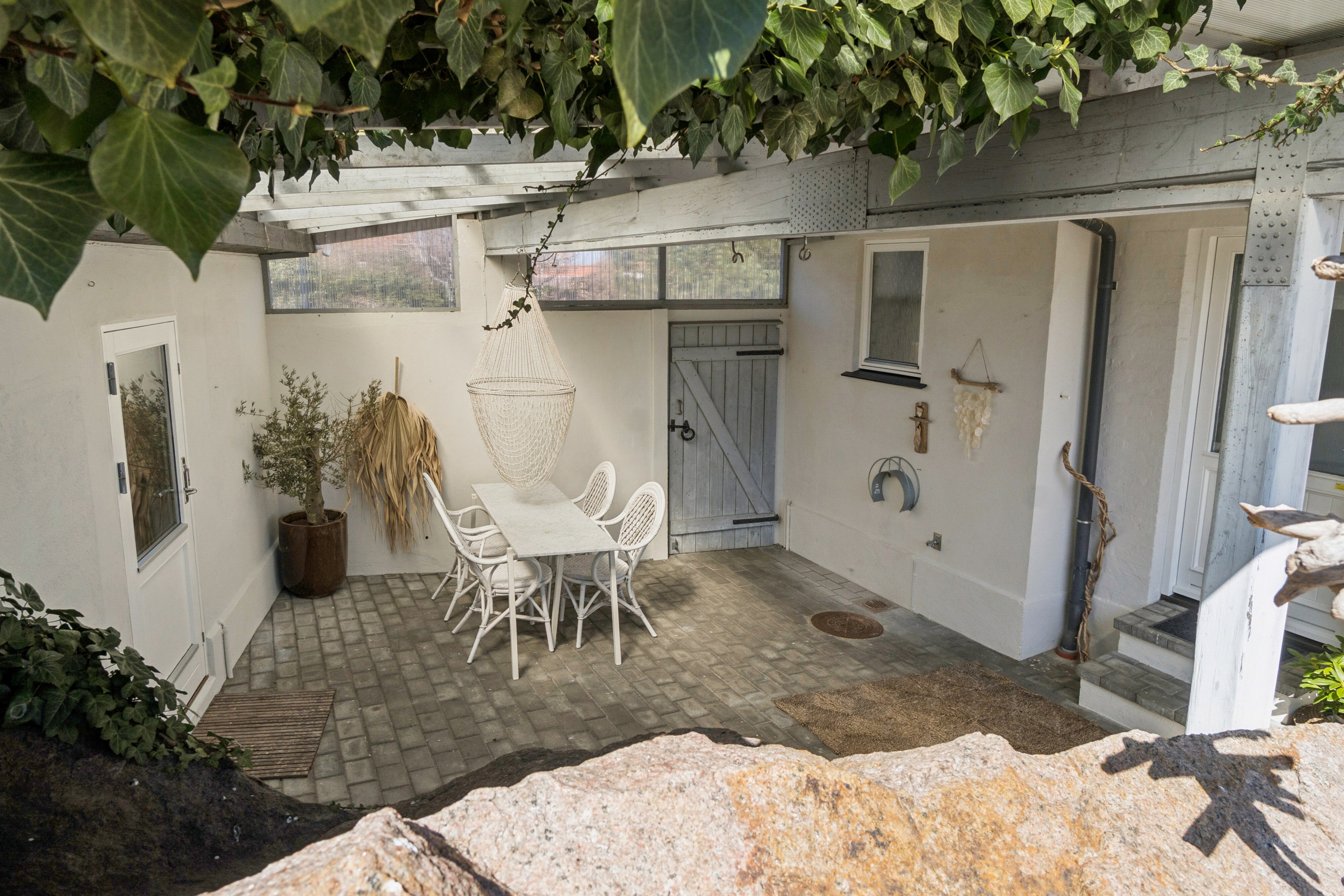 Fremhævet terrasse billede i fuldskærmstilstand. Billede af Strandvejen 57, Allinge, 3770 Allinge