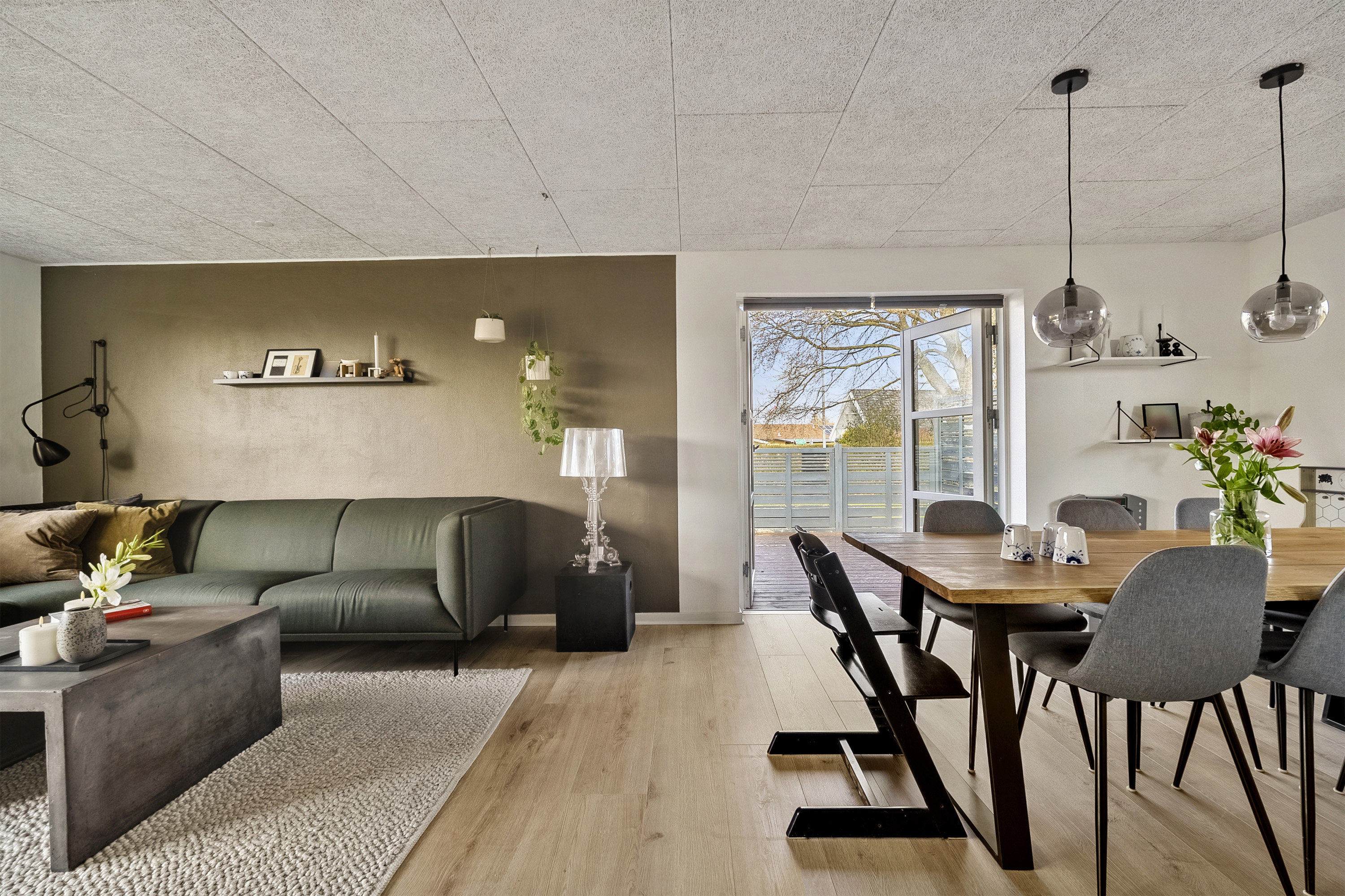 Fremhævet stue billede i fuldskærmstilstand. Billede af Torstedalle 153, 8700 Horsens