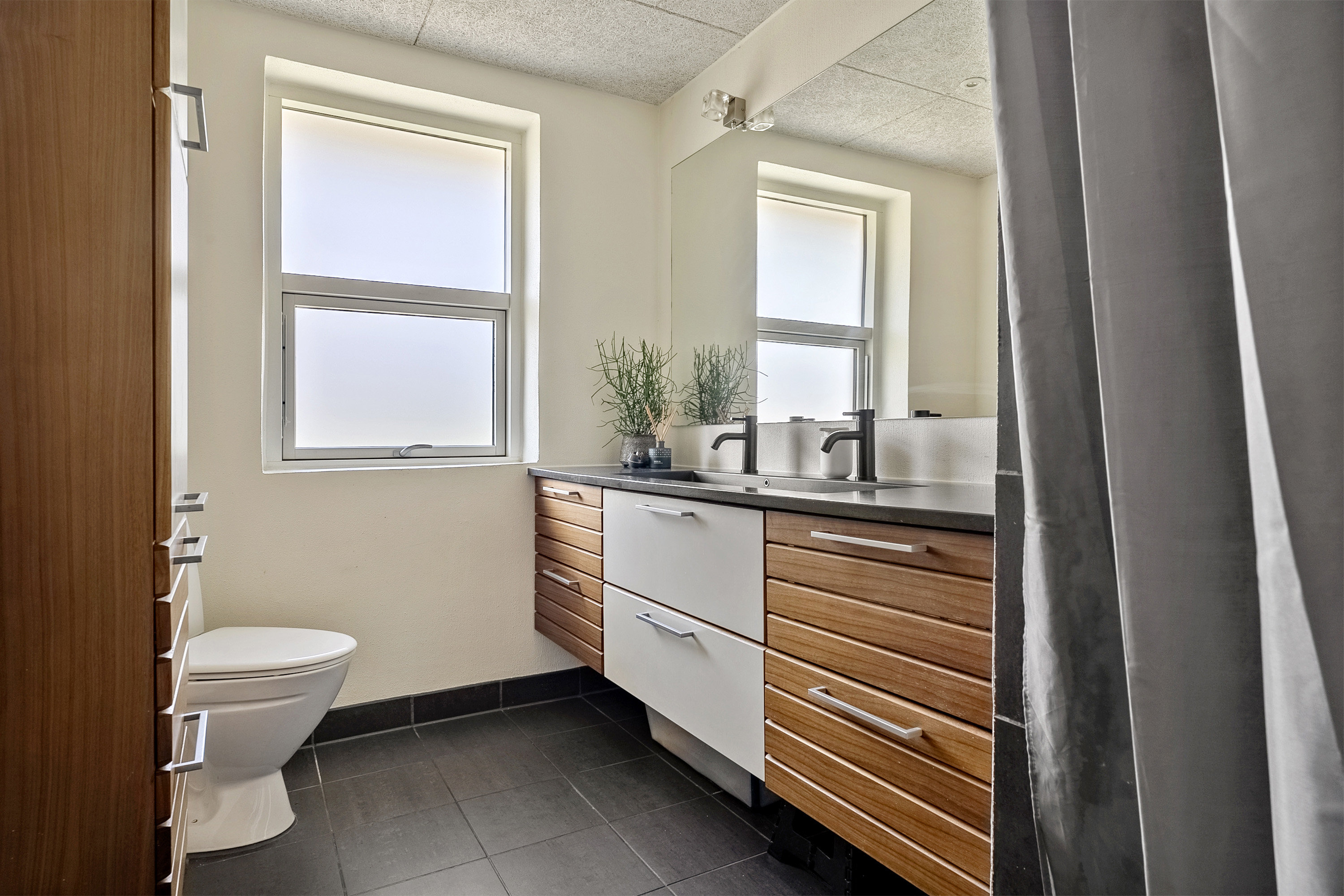 Fremhævet badeværelse billede i fuldskærmstilstand. Billede af Torstedalle 153, 8700 Horsens