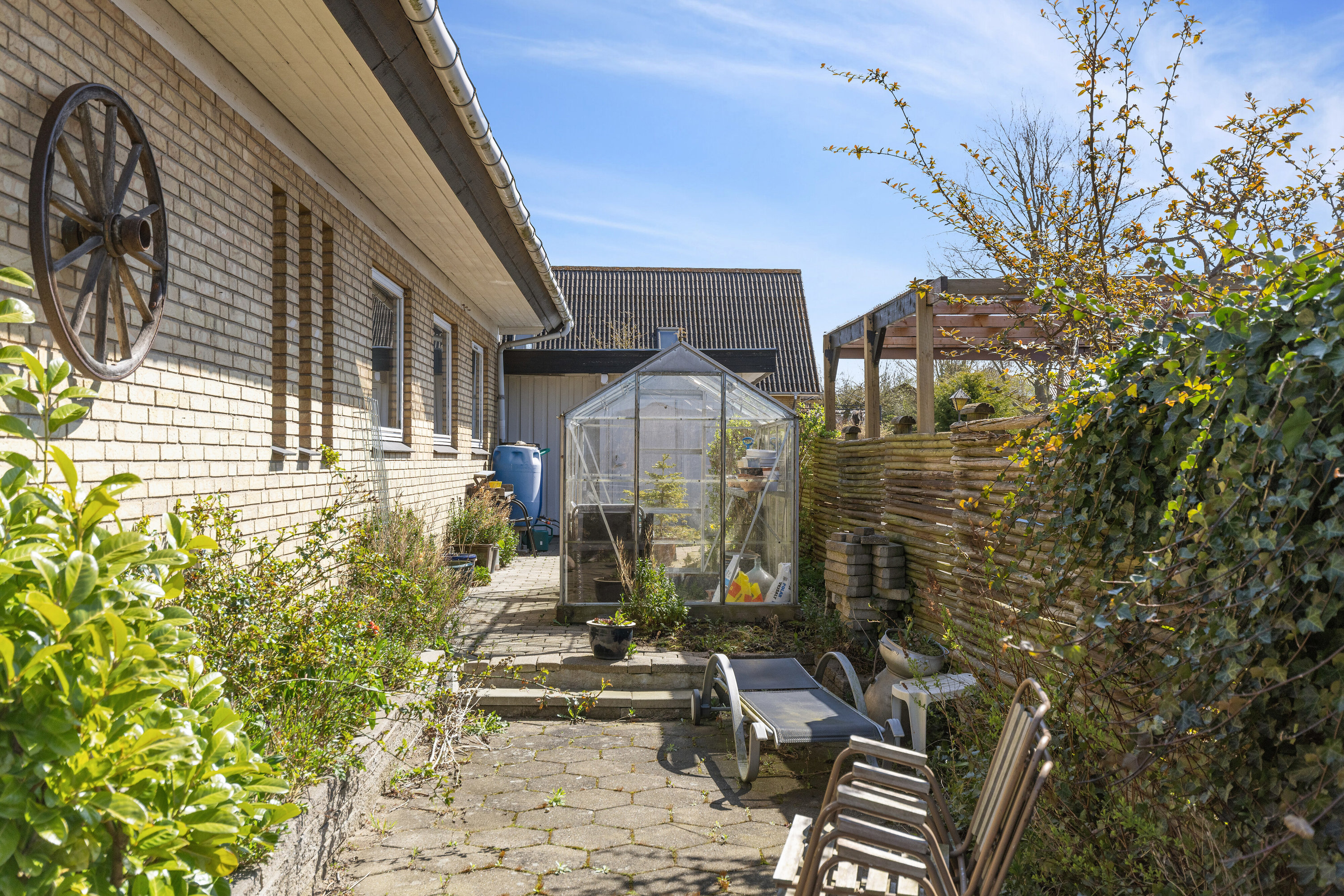 Fremhævet terrasse billede i fuldskærmstilstand. Billede af Bruunsmindevej 2, Toksværd, 4684 Holmegaard