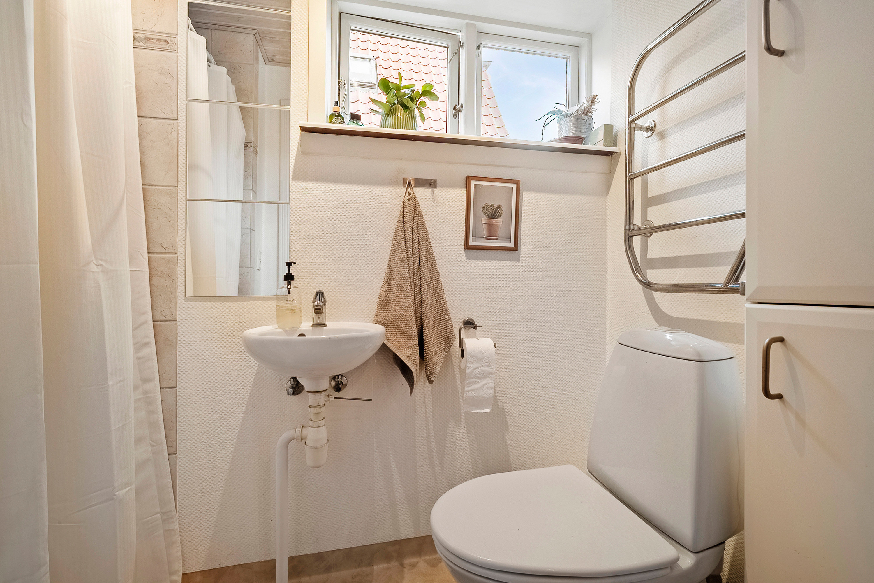 Fremhævet badeværelse billede i fuldskærmstilstand. Billede af Langelandsgade 11, 8700 Horsens