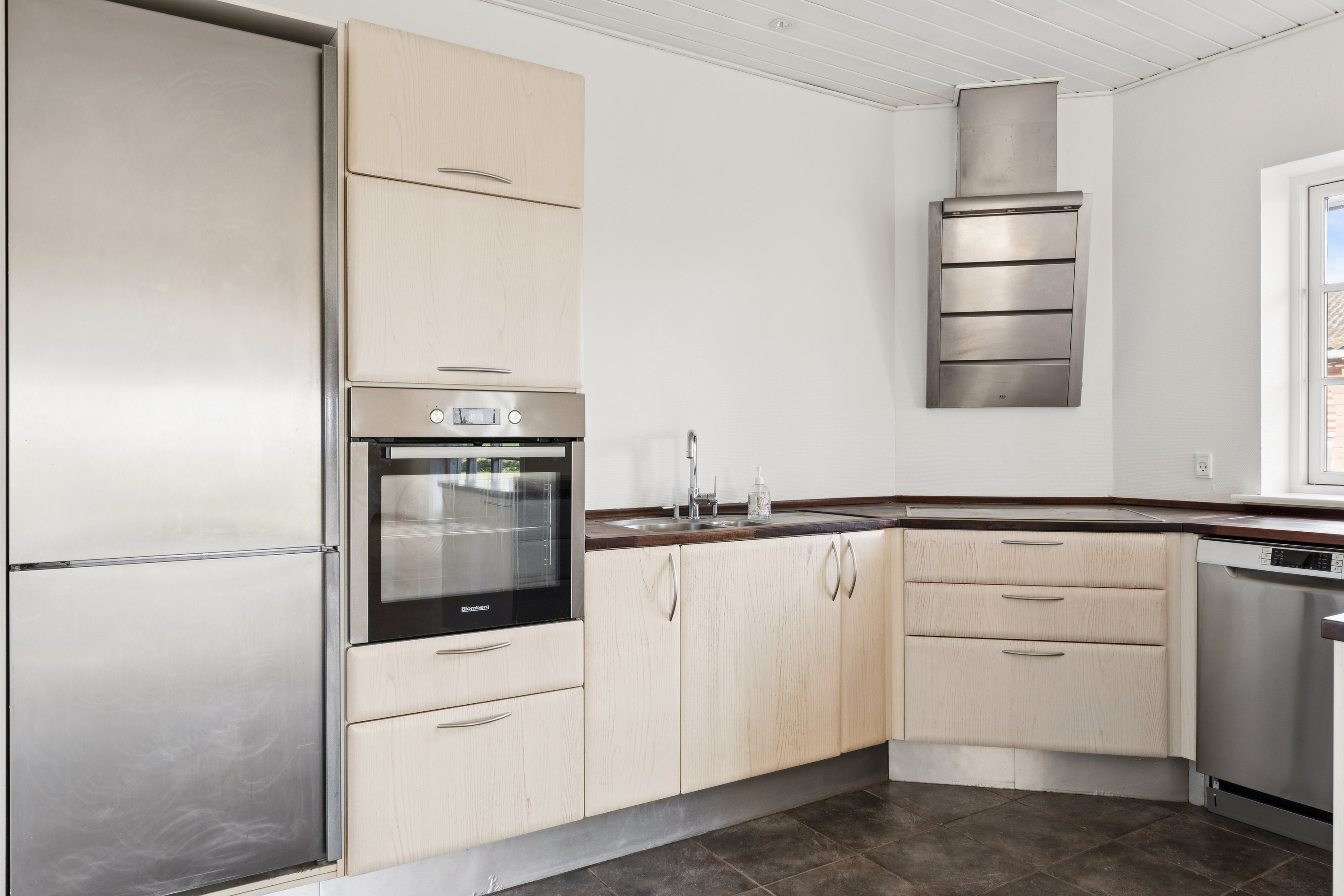 Fremhævet køkken billede i fuldskærmstilstand. Billede af Toftegårdsvej 13, 4591 Føllenslev