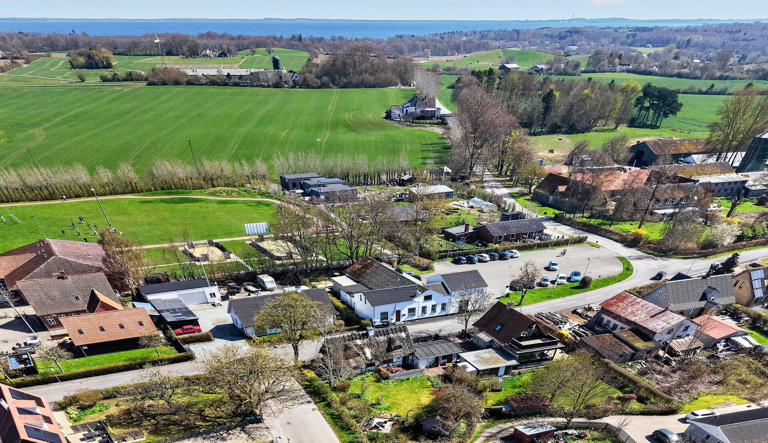 Fremhævet luftfoto billede i fuldskærmstilstand. Billede af Asmindrupvej 43, 4572 Nørre Asmindrup
