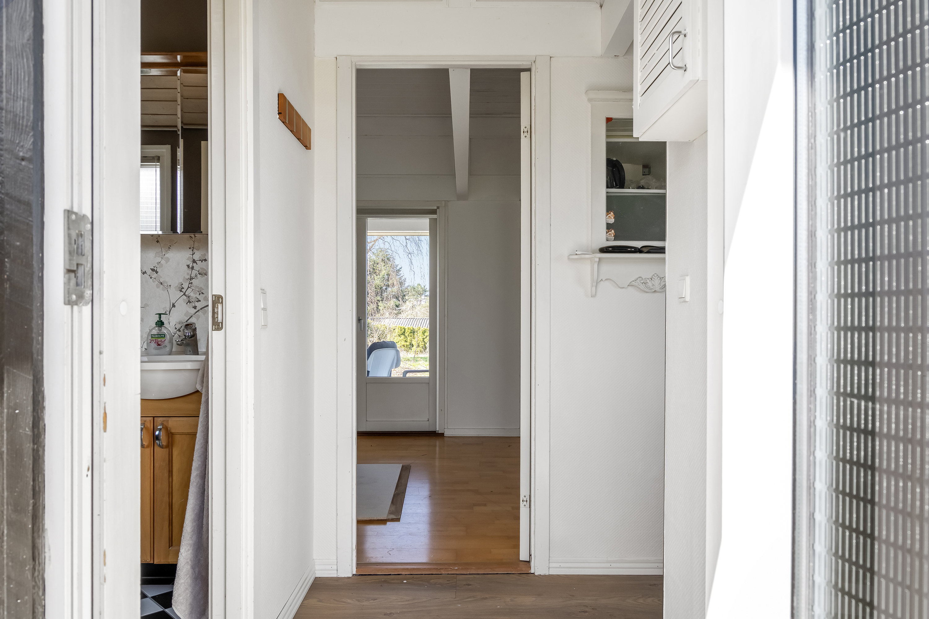 Fremhævet entré billede i fuldskærmstilstand. Billede af Solbrinken 12, 3310 Ølsted