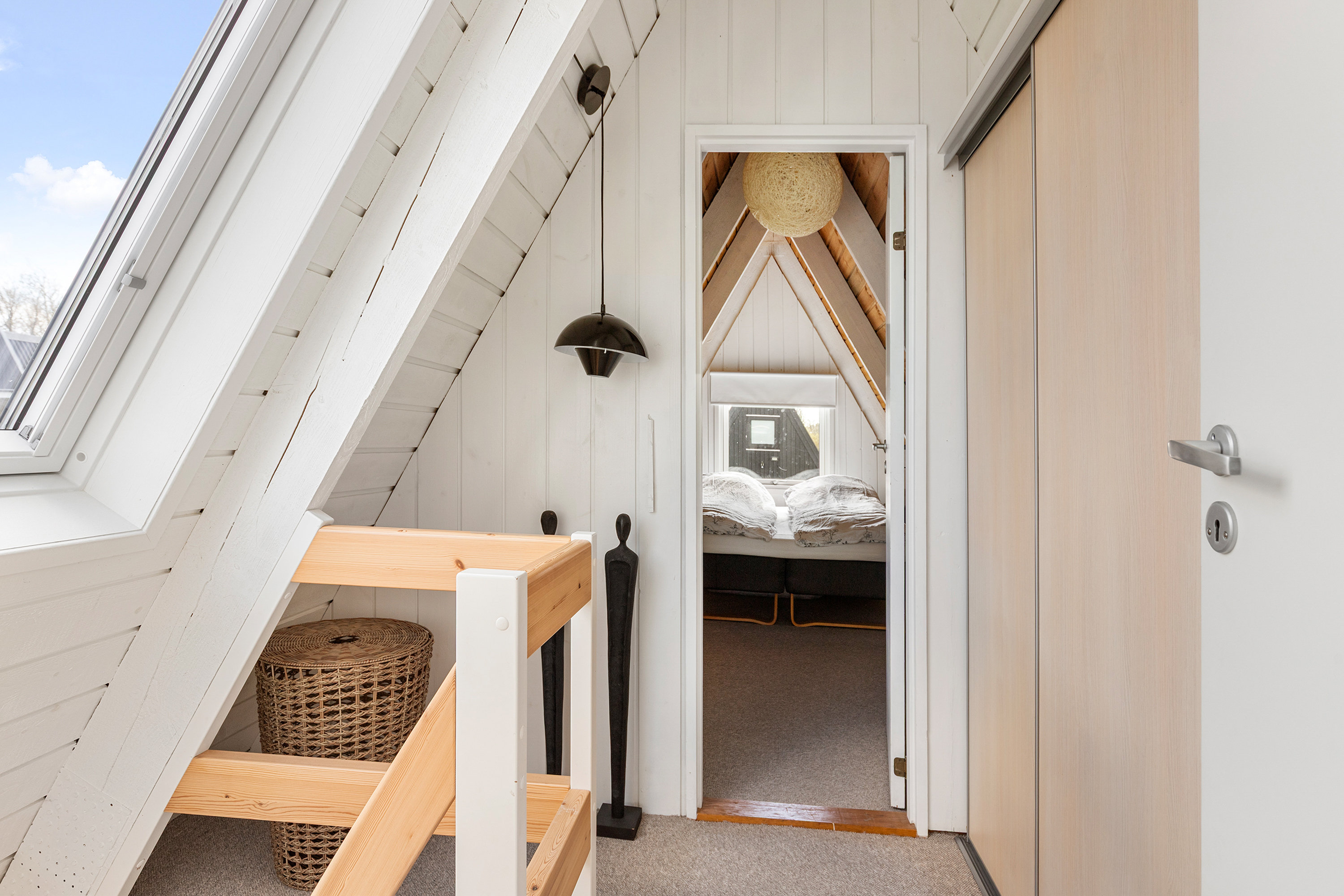 Fremhævet gang billede i fuldskærmstilstand. Billede af Golfsvinget 143, Gatten, 9640 Farsø