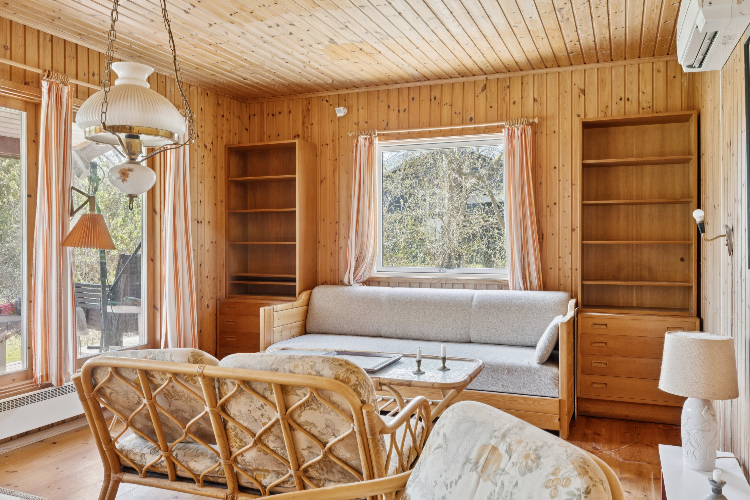 Fremhævet stue billede i fuldskærmstilstand. Billede af Strandgårdsvej 7, Havnsø Str, 4591 Føllenslev