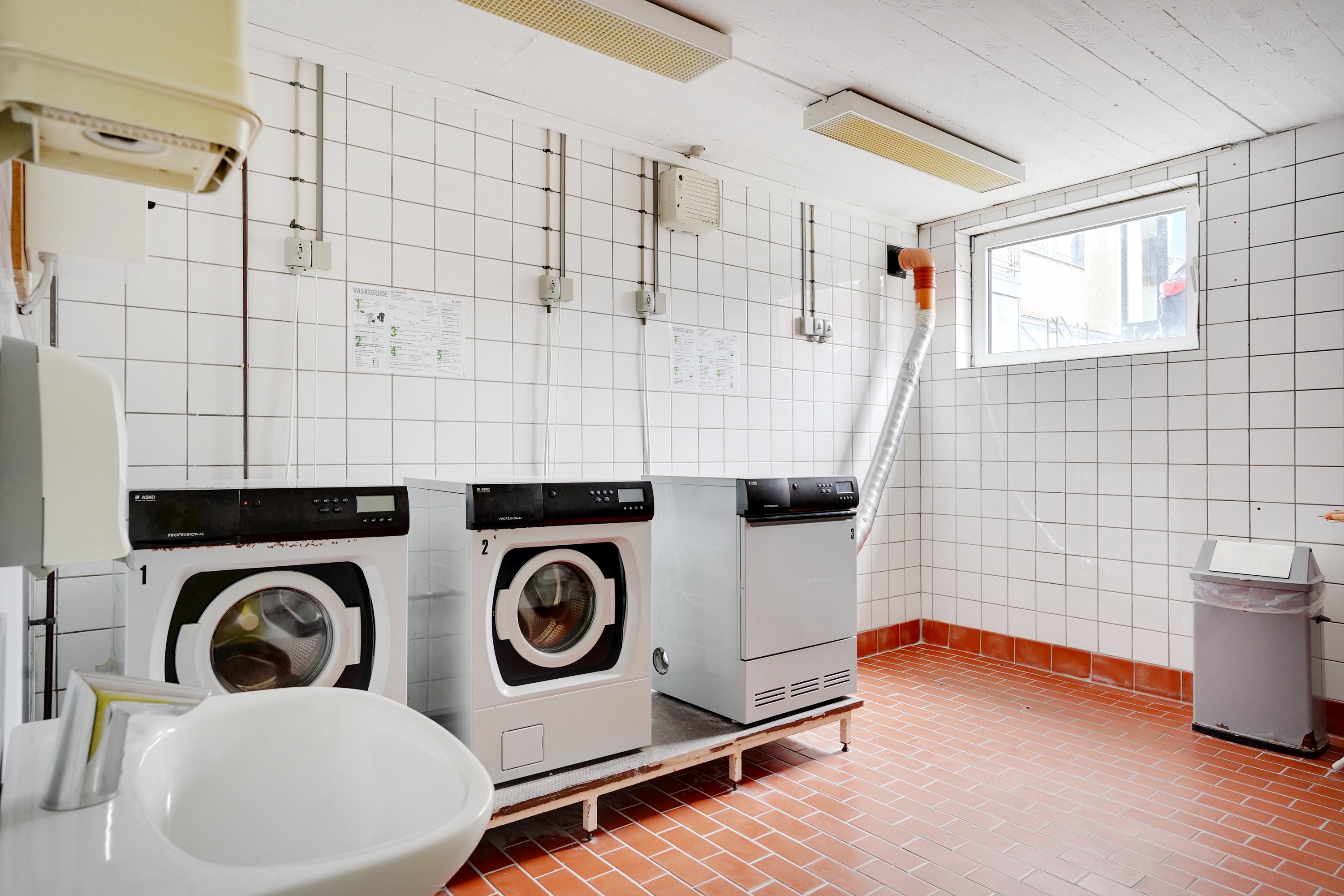 Fremhævet vaskerum billede i fuldskærmstilstand. Billede af Strandvejen 52, 1. 114., Fanø Bad, 6720 Fanø