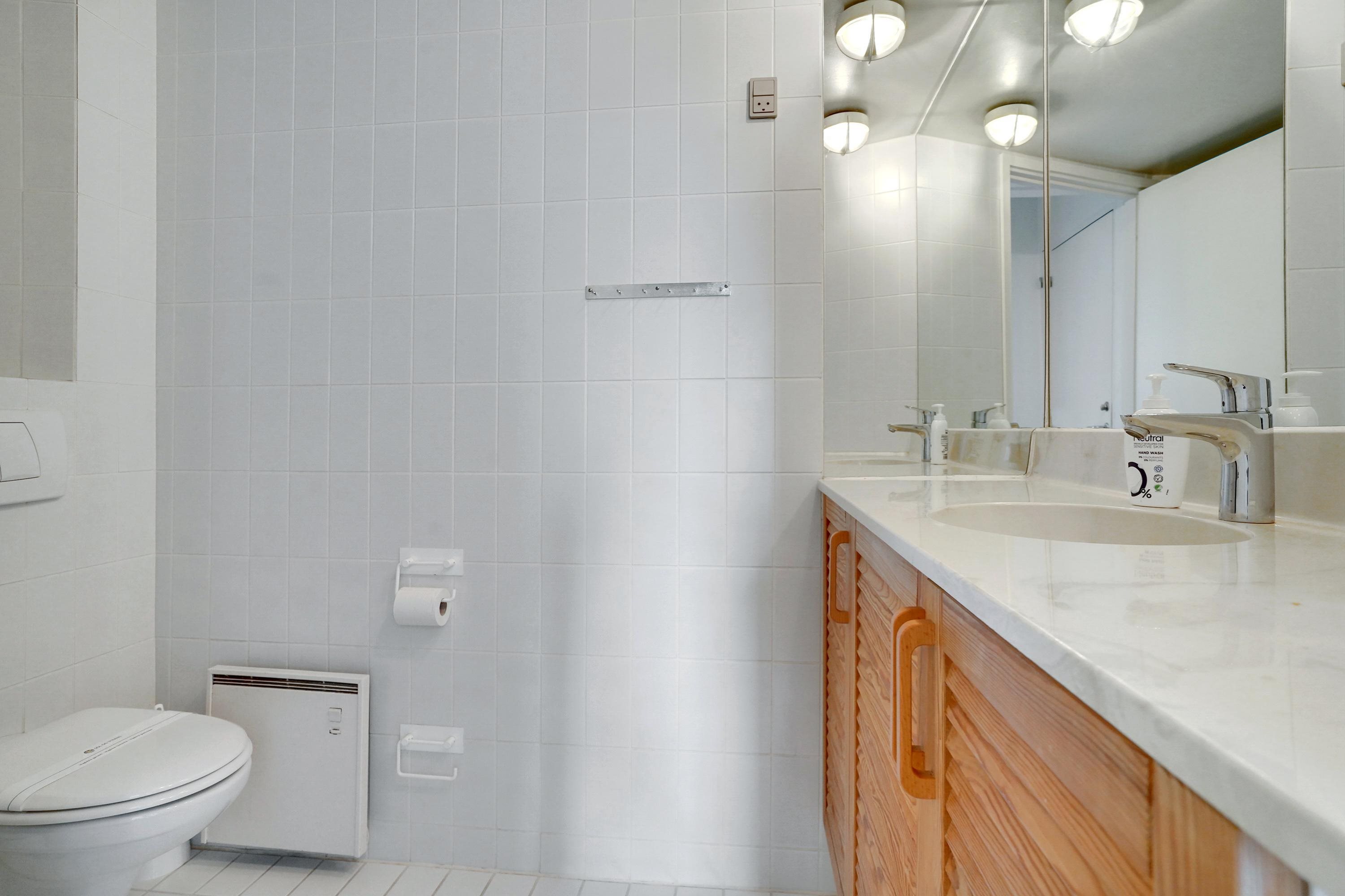 Fremhævet badeværelse billede i fuldskærmstilstand. Billede af Strandvejen 52, 2. 76., Fanø Bad, 6720 Fanø