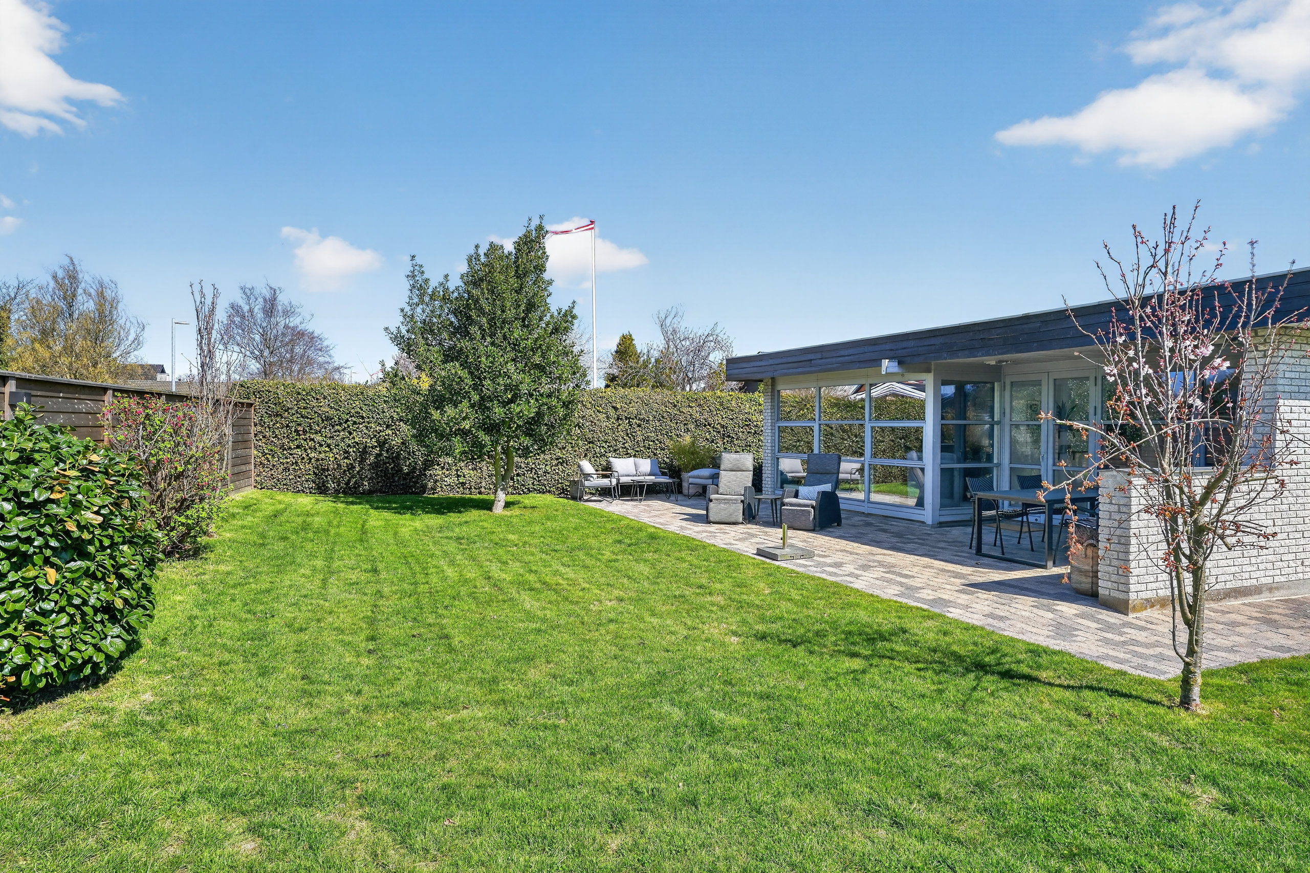 Fremhævet have billede i fuldskærmstilstand. Billede af Kvædehaven 1, 2680 Solrød Strand