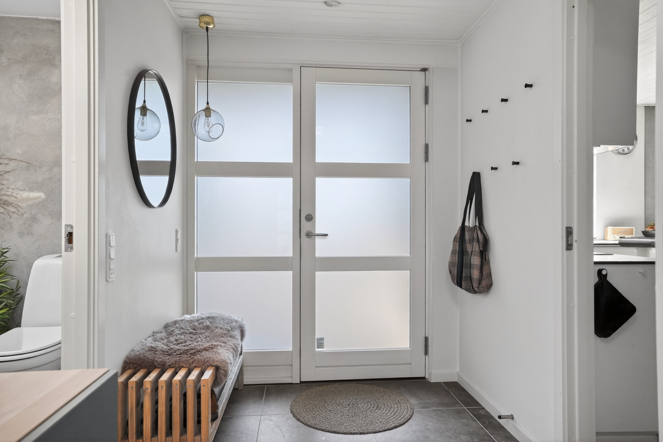 Fremhævet entré billede i fuldskærmstilstand. Billede af Kvædehaven 1, 2680 Solrød Strand