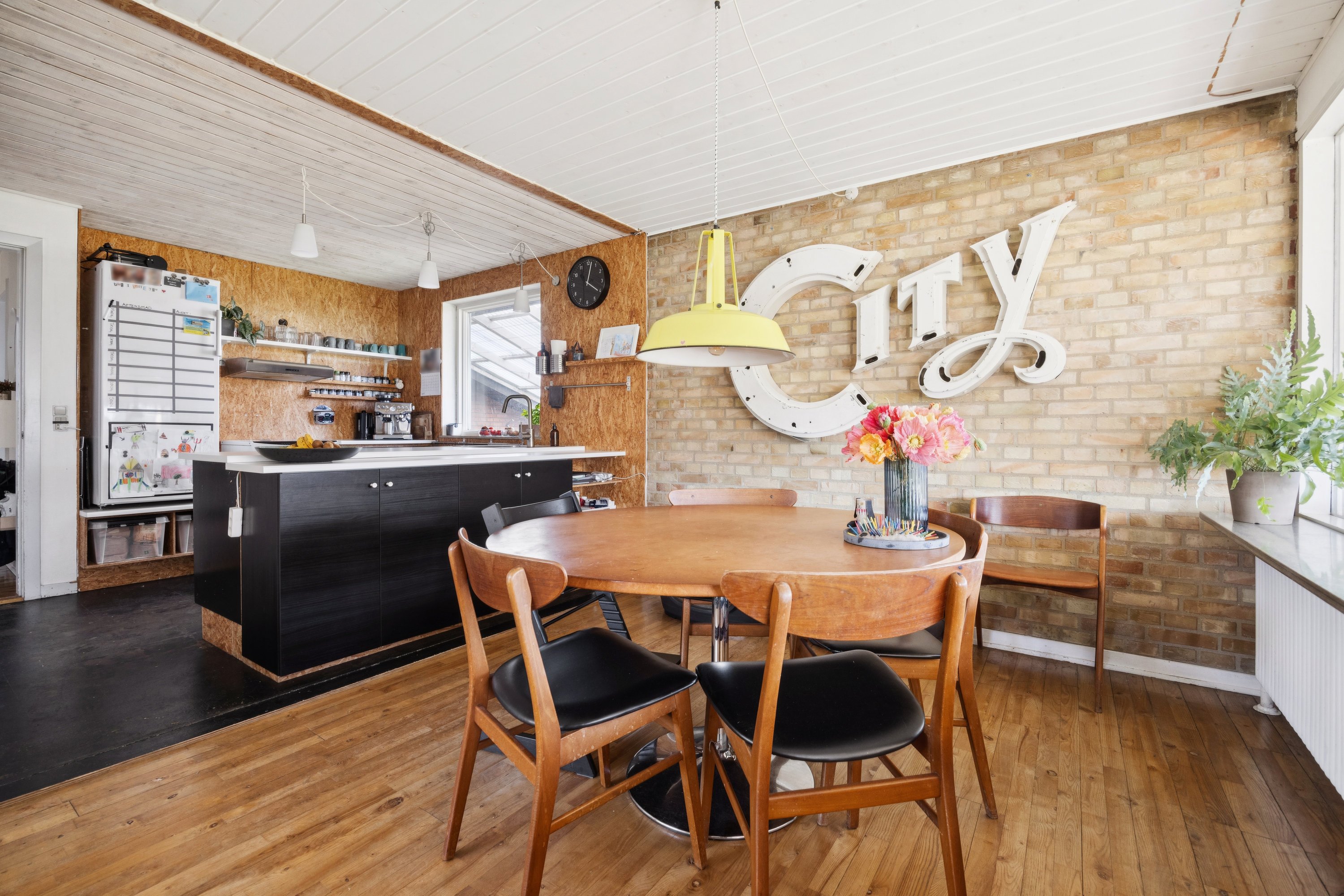 Fremhævet stue billede i fuldskærmstilstand. Billede af Gyldenlakvej 13, 9400 Nørresundby