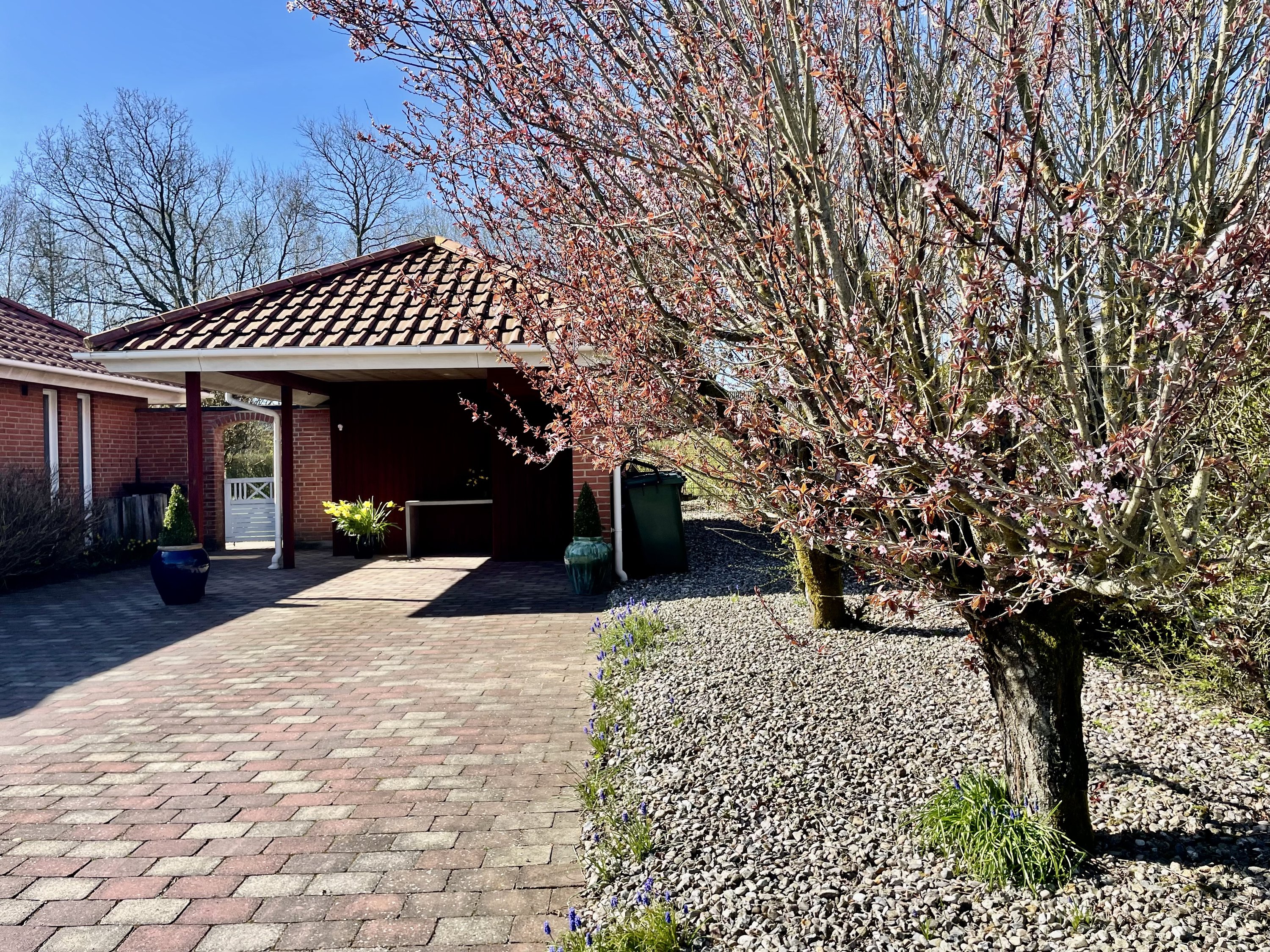 Fremhævet carport billede i fuldskærmstilstand. Billede af Gyvelvænget 3, 6920 Videbæk