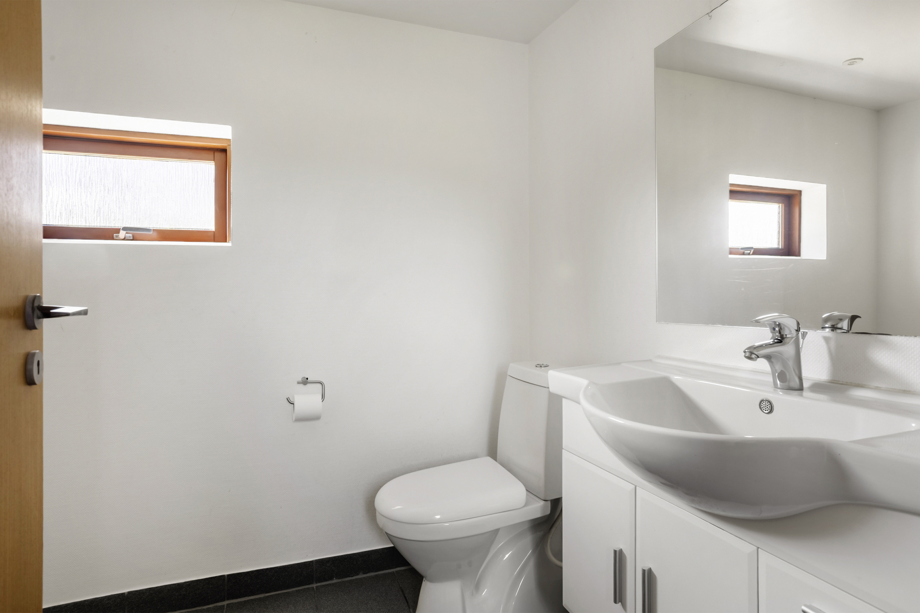 Fremhævet badeværelse billede i fuldskærmstilstand. Billede af Langbjergvej 2, 6621 Gesten