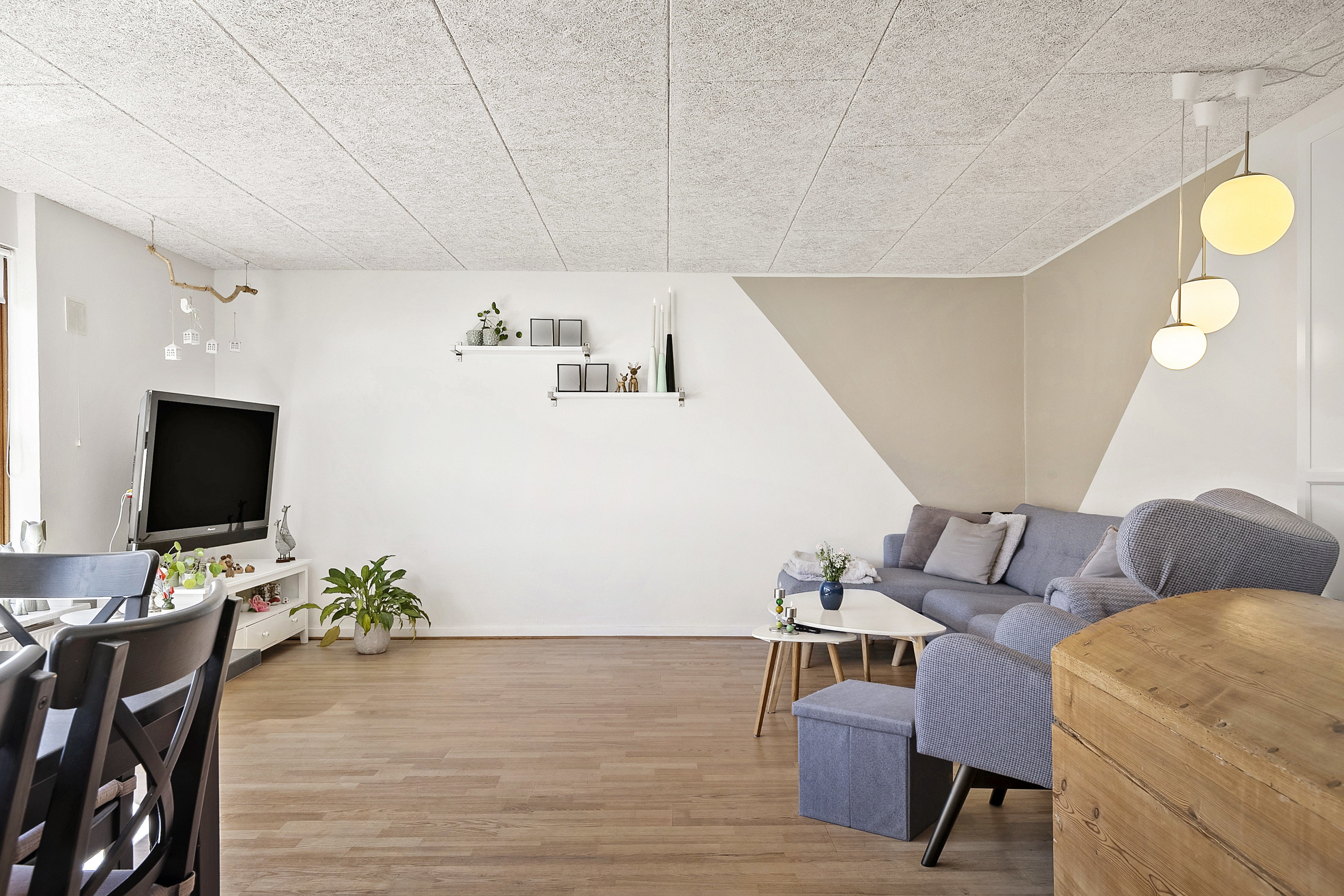 Fremhævet stue billede i fuldskærmstilstand. Billede af Hesselbjerg 21, Løjt Kirkeby, 6200 Aabenraa