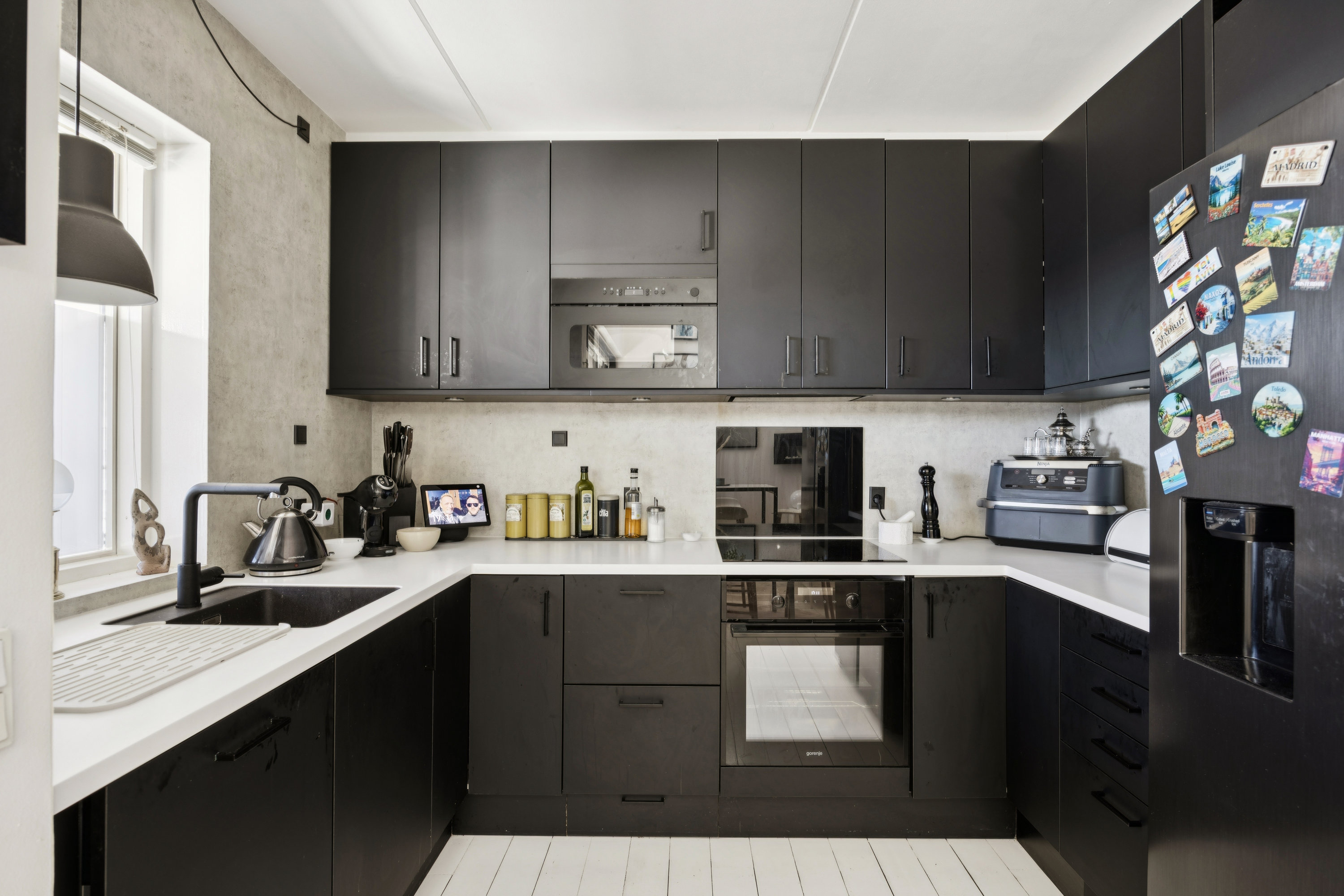 Fremhævet køkken billede i fuldskærmstilstand. Billede af Gammel Kongevej 165A, 4. 2., 1850 Frederiksberg C