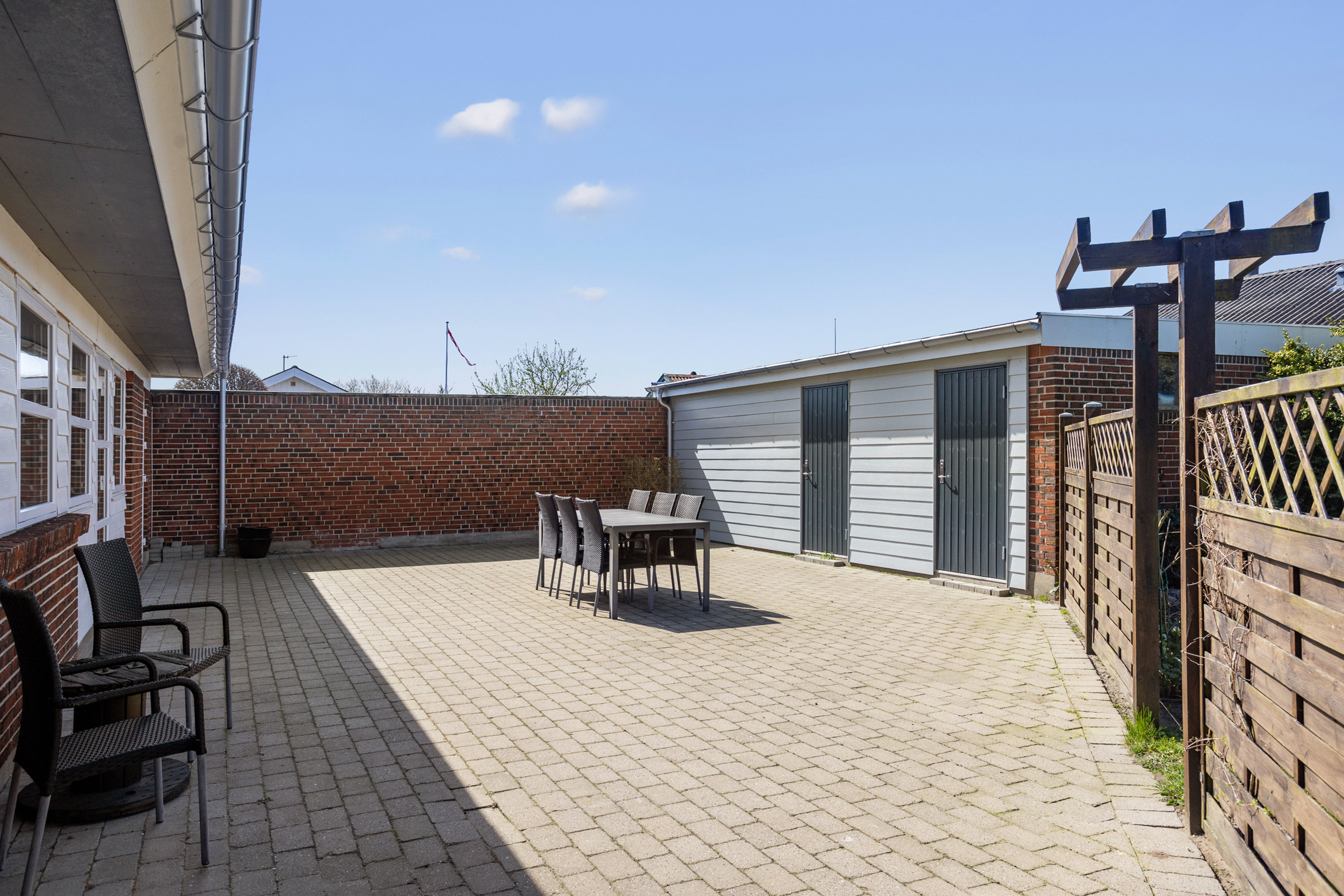 Fremhævet terrasse billede i fuldskærmstilstand. Billede af Hjulmagervej 59, 9300 Sæby