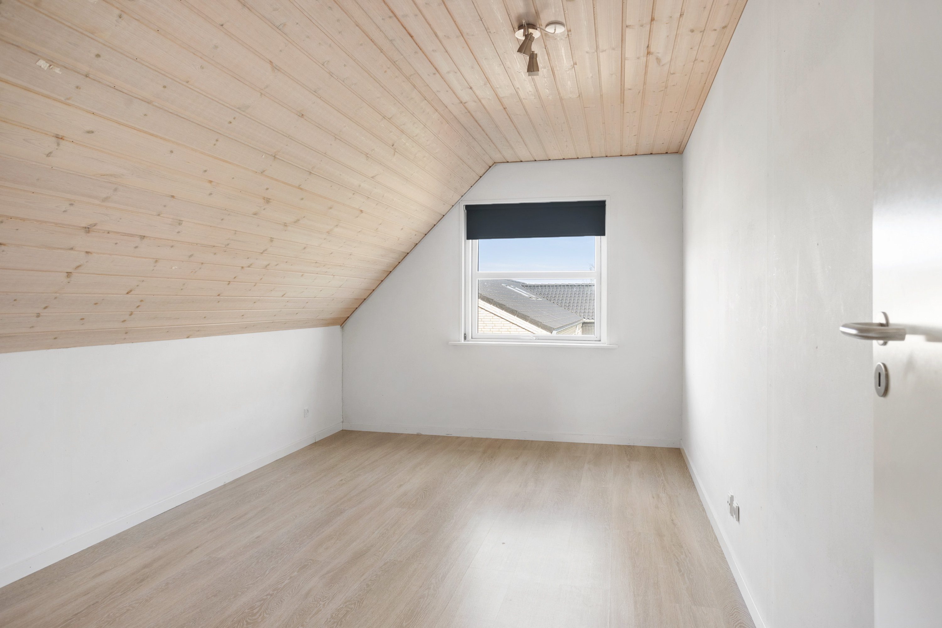 Fremhævet værelse billede i fuldskærmstilstand. Billede af Hjulmagervej 59, 9300 Sæby