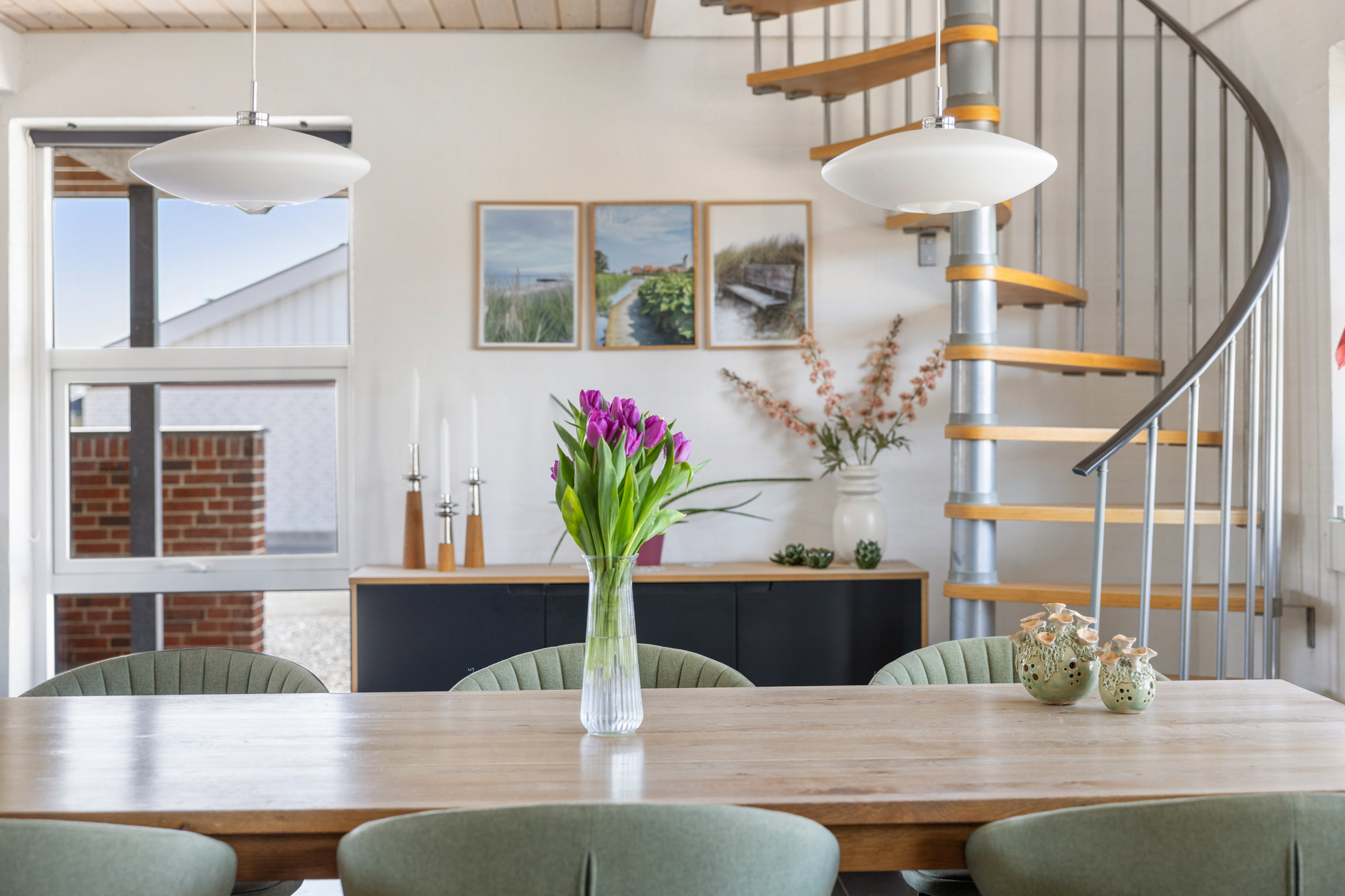 Fremhævet stue billede i fuldskærmstilstand. Billede af Hjulmagervej 59, 9300 Sæby