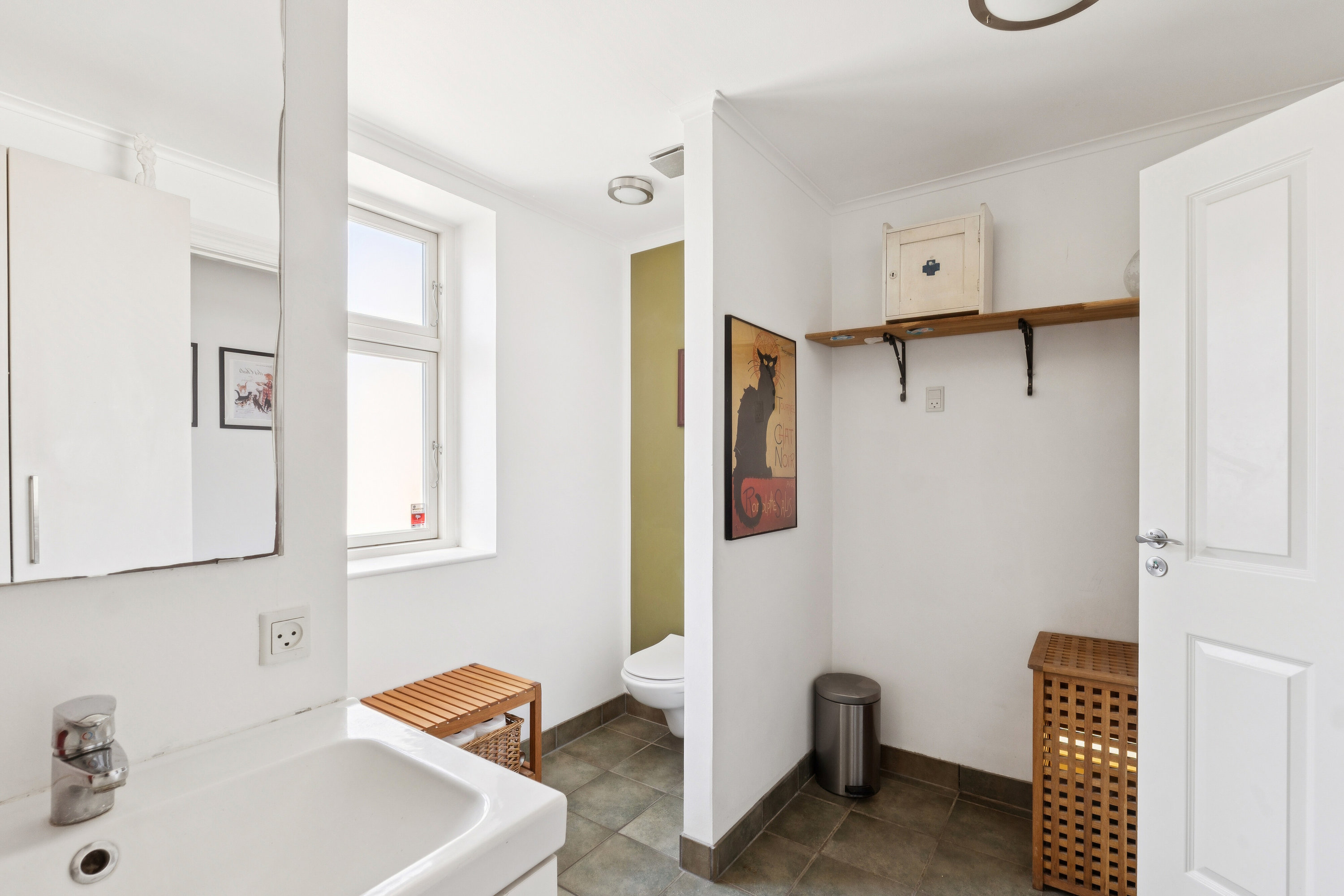 Fremhævet badeværelse billede i fuldskærmstilstand. Billede af Kløverdalen 3, 4000 Roskilde