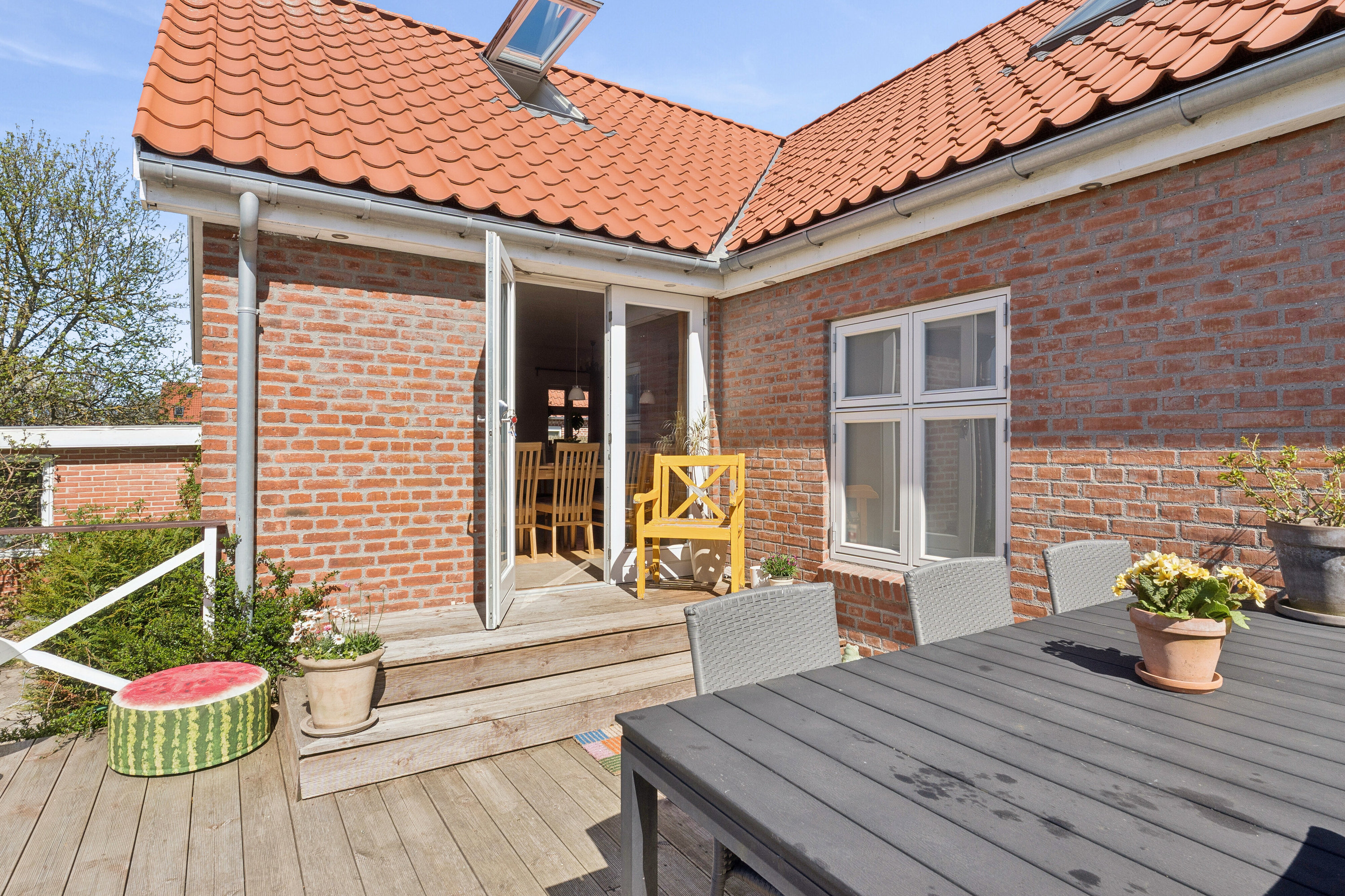 Fremhævet udendørs billede i fuldskærmstilstand. Billede af Kløverdalen 3, 4000 Roskilde