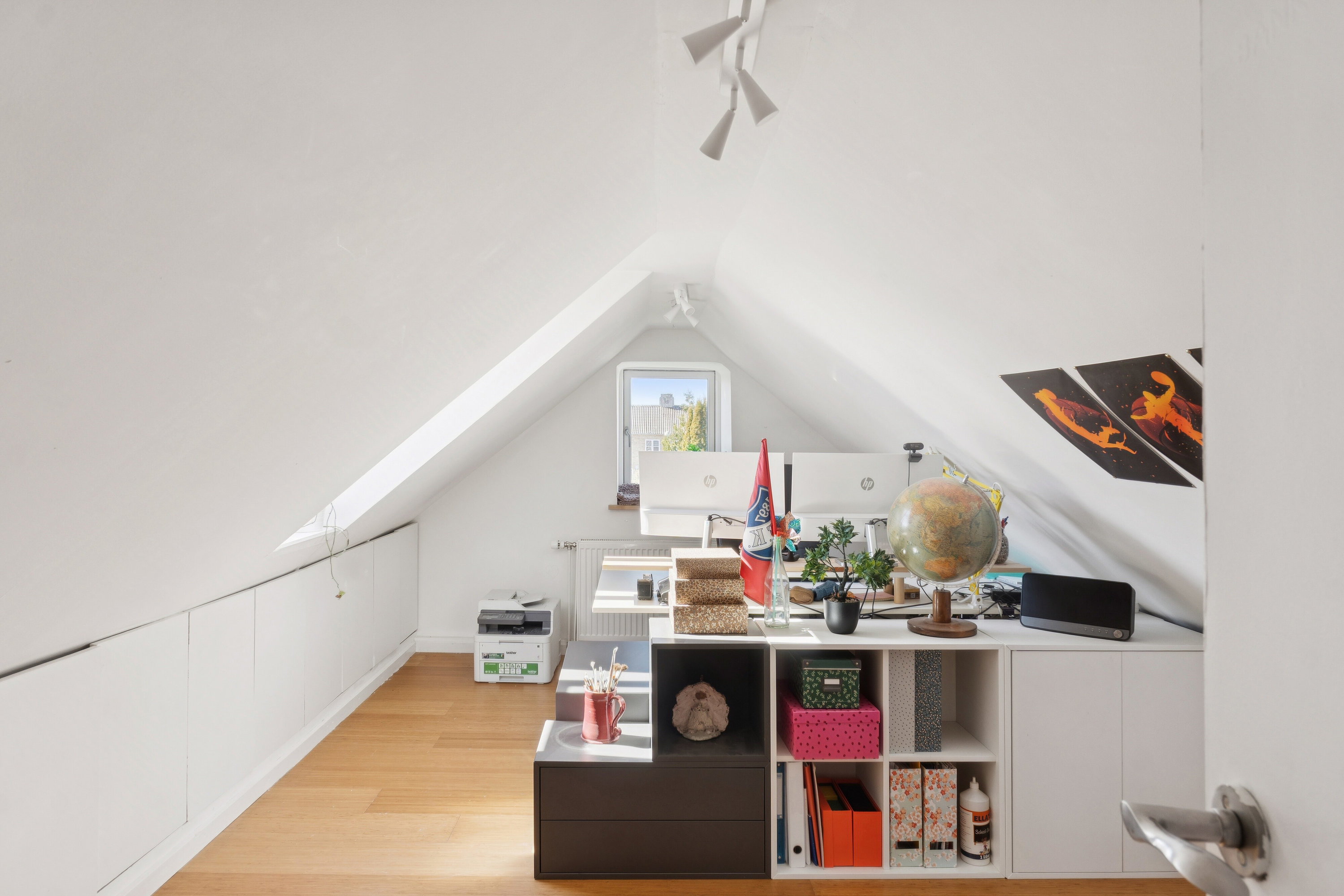 Fremhævet indendørs billede i fuldskærmstilstand. Billede af Kløverdalen 3, 4000 Roskilde