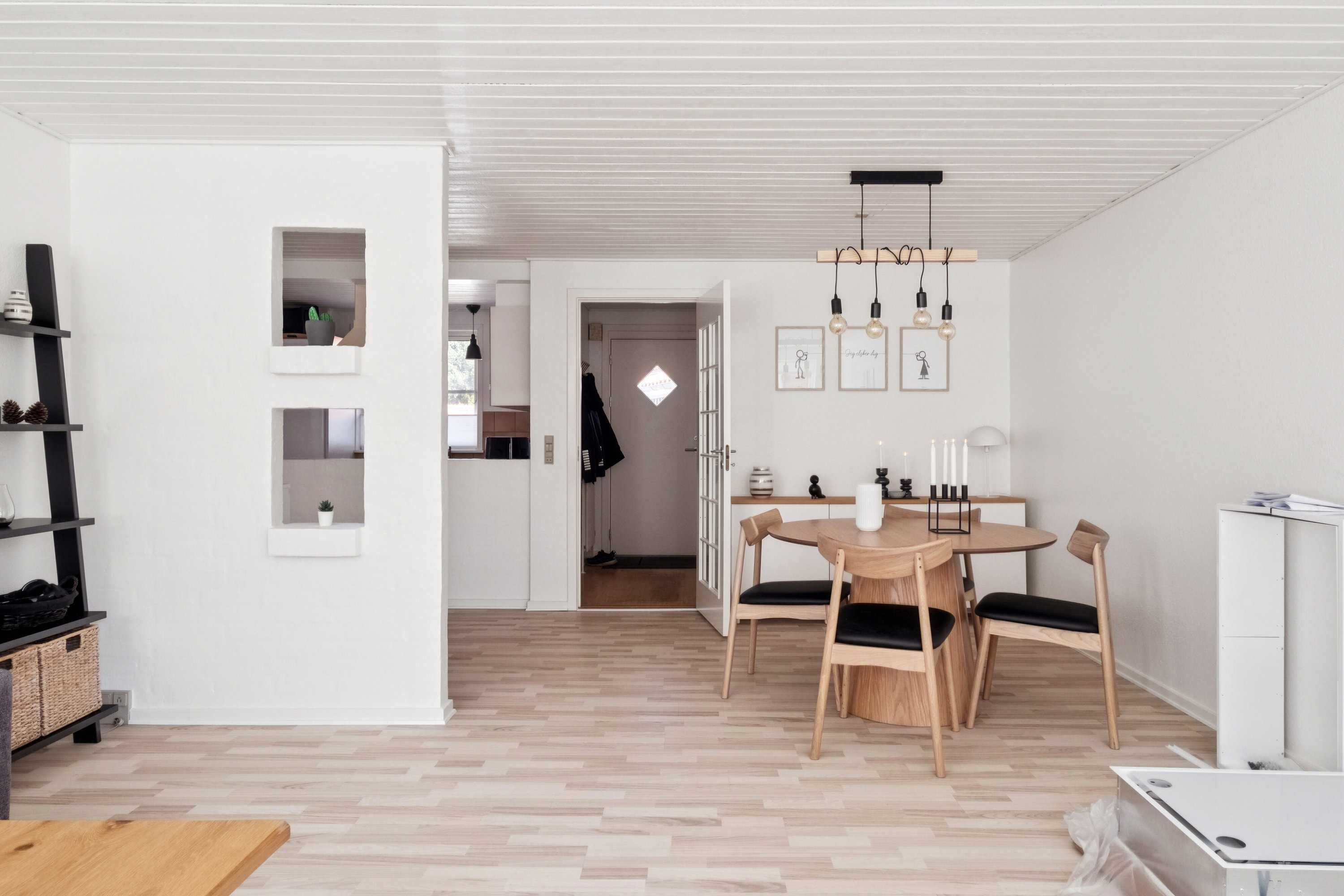 Fremhævet spisestue billede i fuldskærmstilstand. Billede af Dronningensgade 25D, 9800 Hjørring