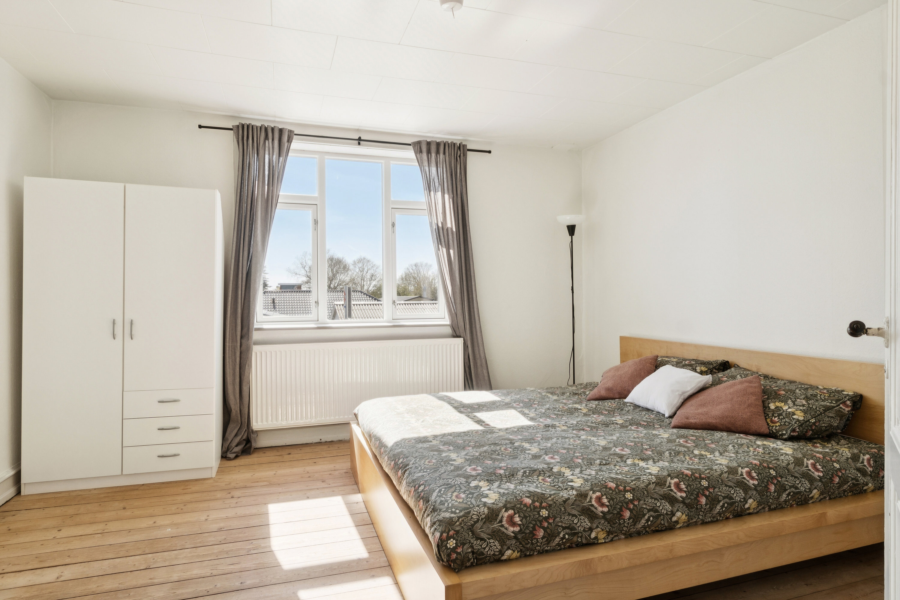 Fremhævet soveværelse billede i fuldskærmstilstand. Billede af Bregentvedvej 47, 4690 Haslev