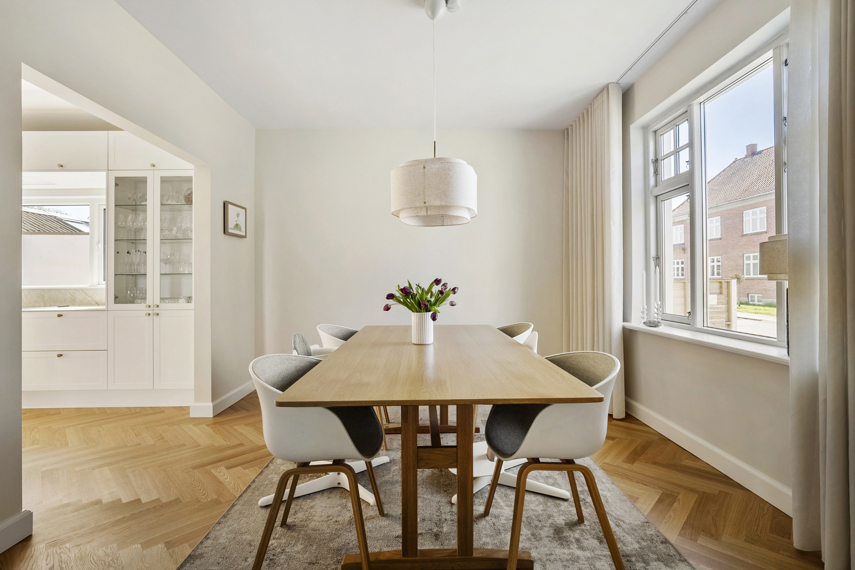 Fremhævet spisestue billede i fuldskærmstilstand. Billede af Carl Lunds Vej 53, 5000 Odense C