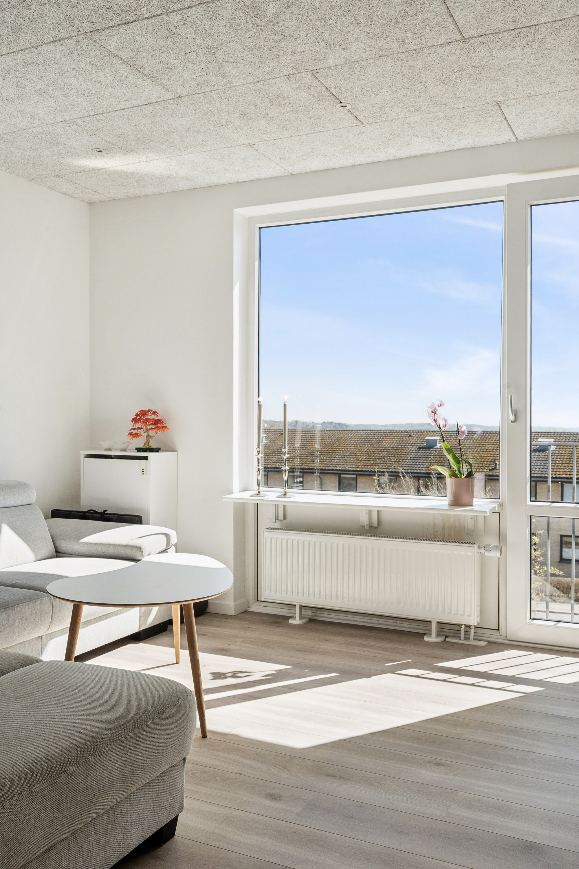 Fremhævet stue billede i fuldskærmstilstand. Billede af Blomstermarken 107, 1. tv., 9000 Aalborg