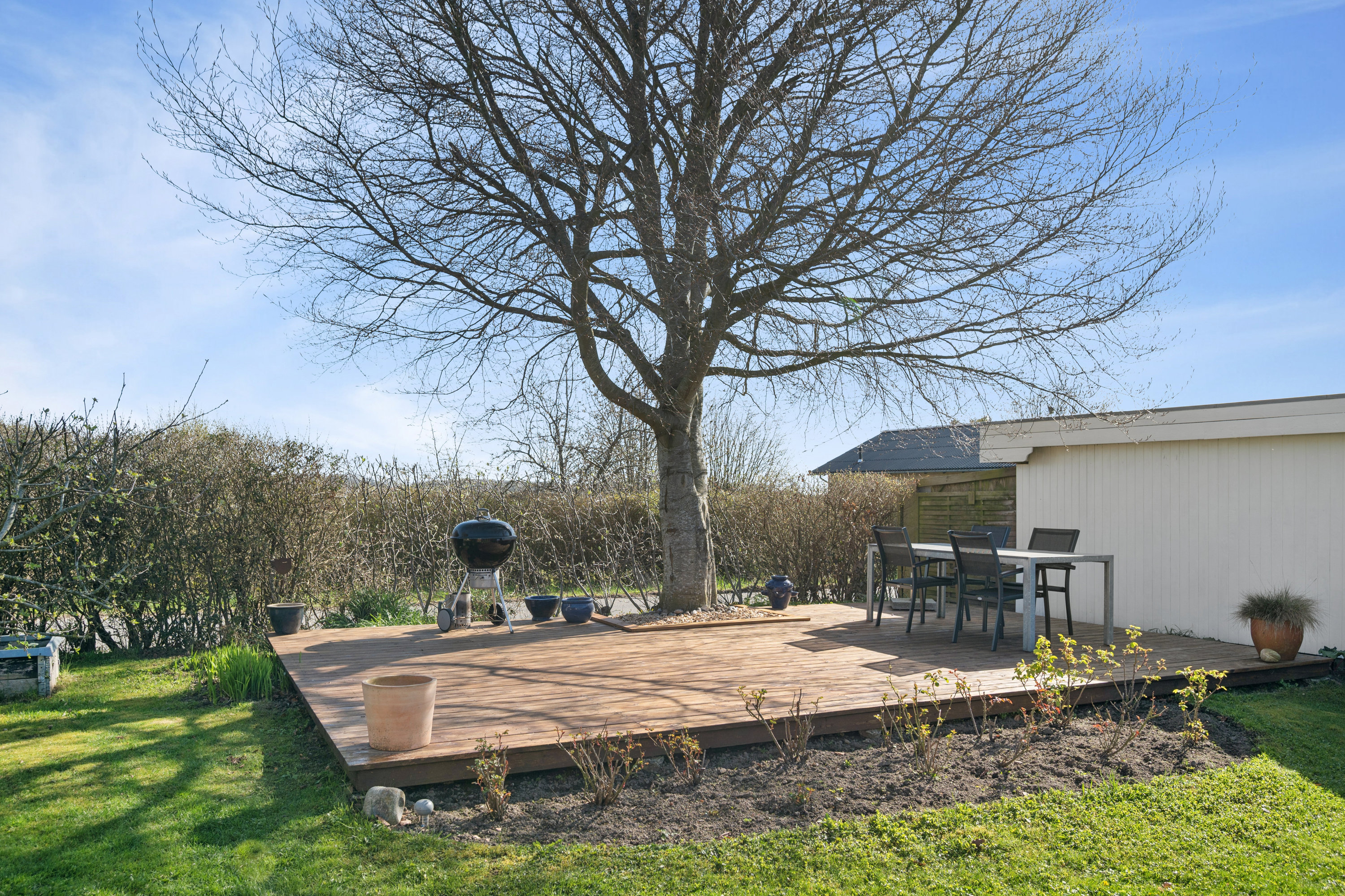 Fremhævet have billede i fuldskærmstilstand. Billede af Tinningvej 25, Foldby, 8382 Hinnerup