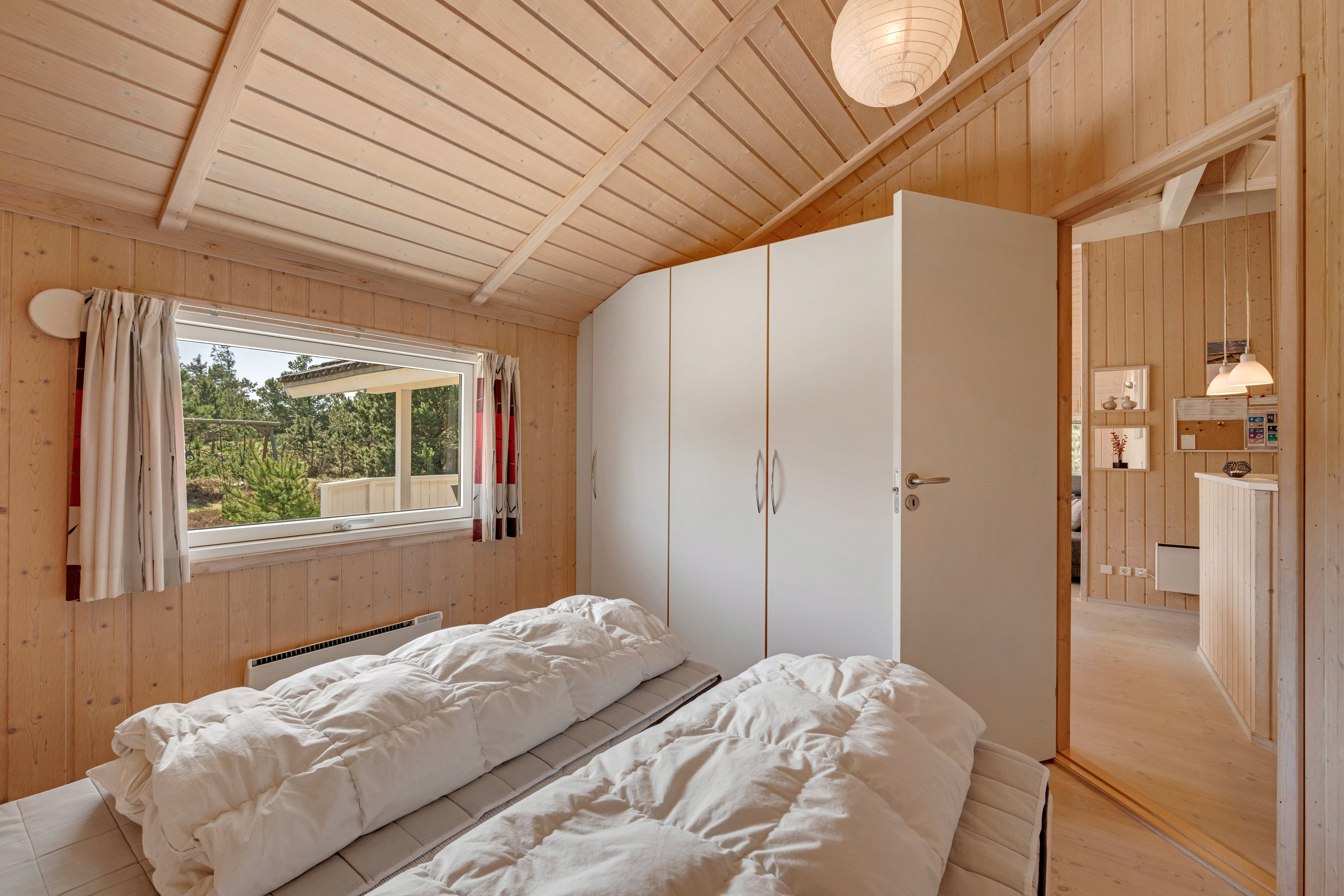 Fremhævet værelse billede i fuldskærmstilstand. Billede af Rauhesvej 3, Bjerregaard, 6960 Hvide Sande