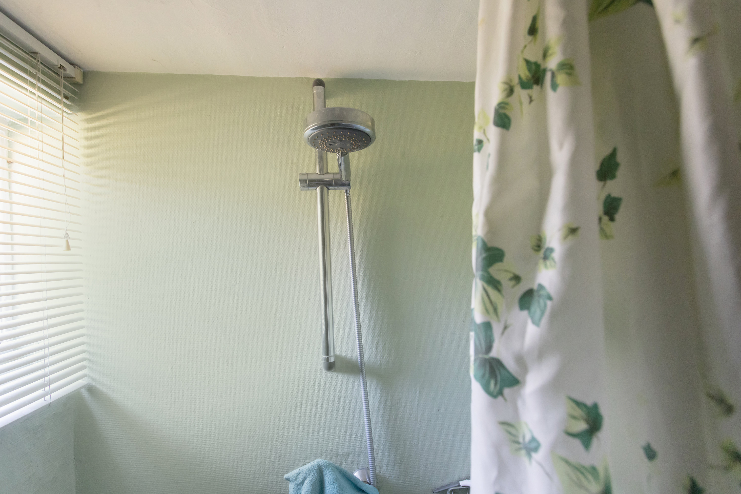 Fremhævet badeværelse billede i fuldskærmstilstand. Billede af Balsamvej 4, 2770 Kastrup